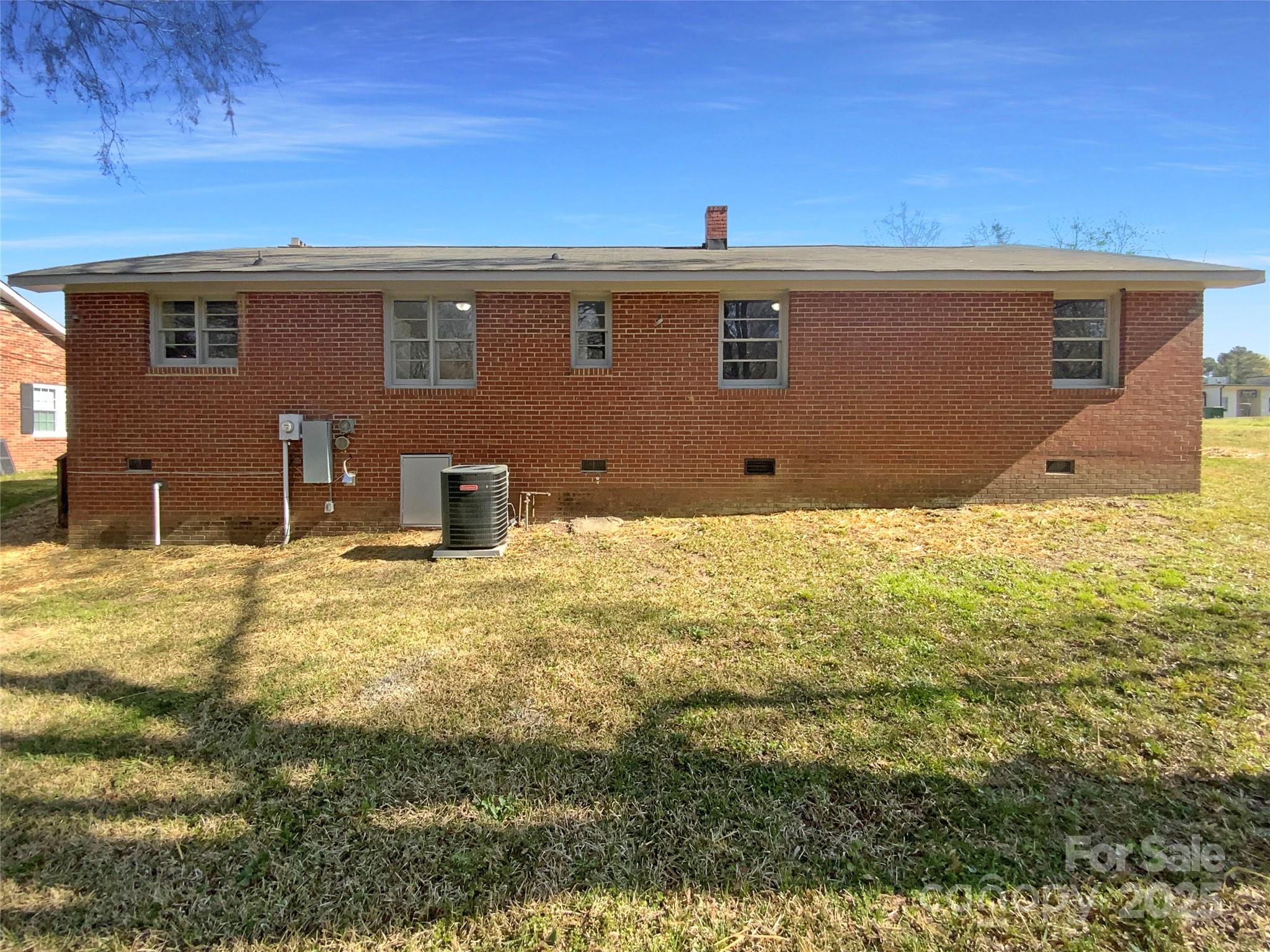 614 Normandy Road Property Photo 8