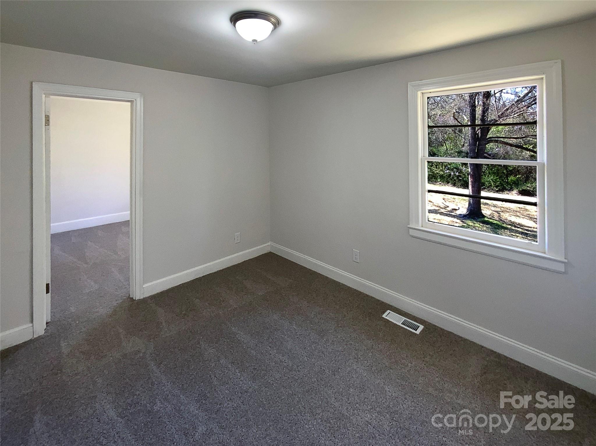 614 Normandy Road Property Photo 15