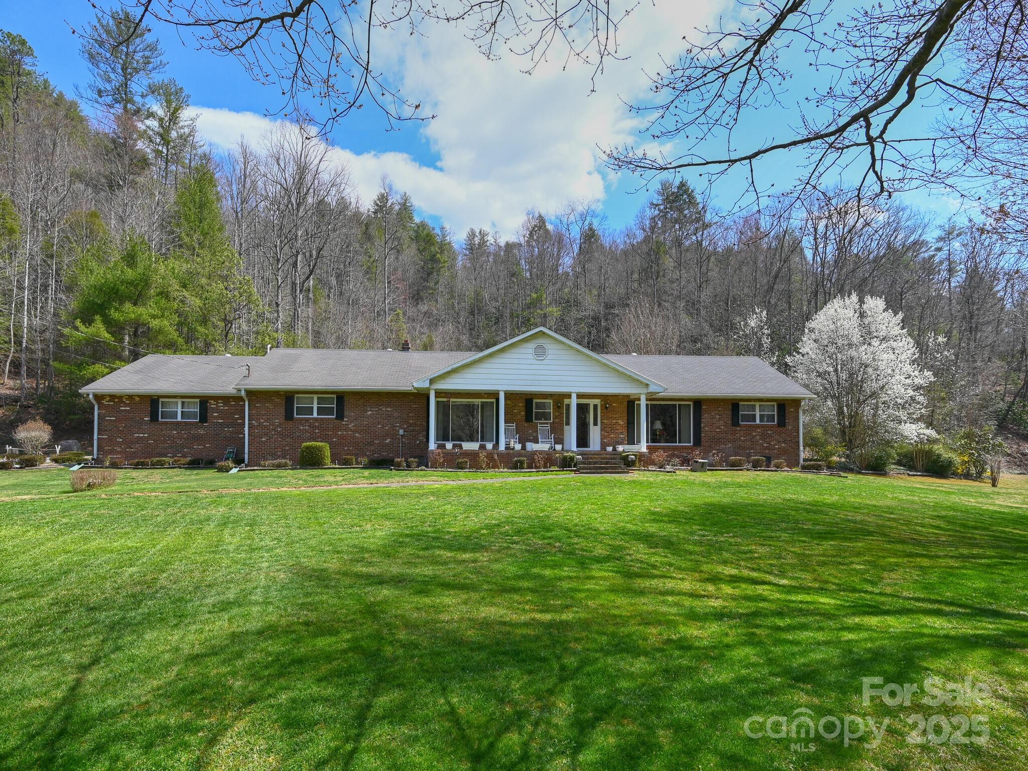 7530 Nc 208 Highway Property Photo