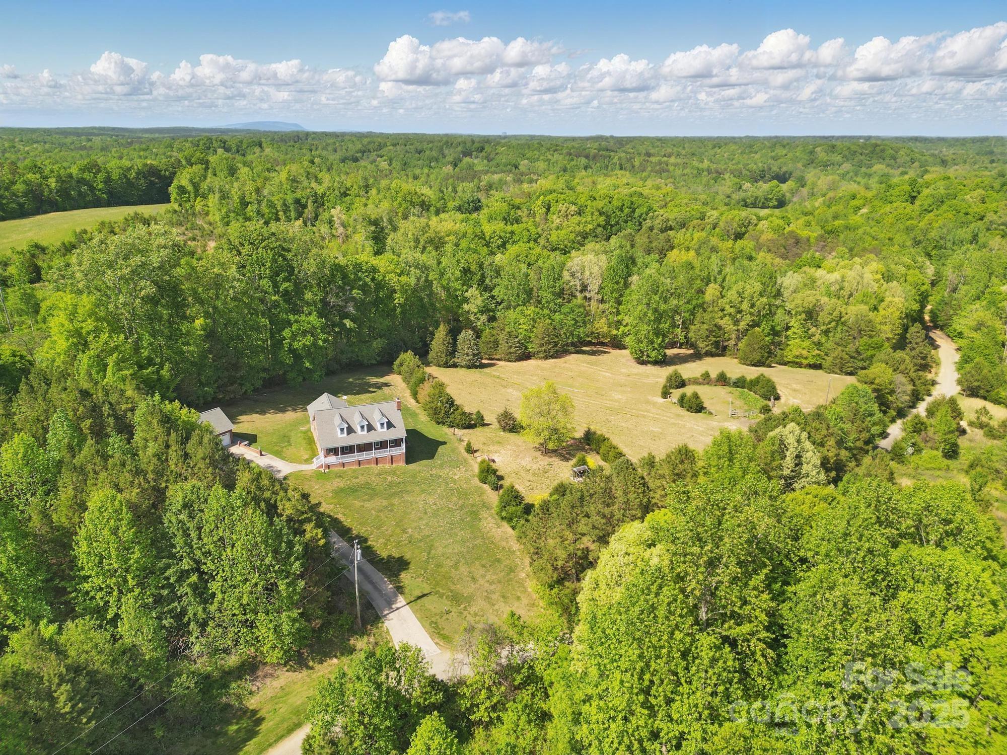 2805 Sadler Road Property Photo 1