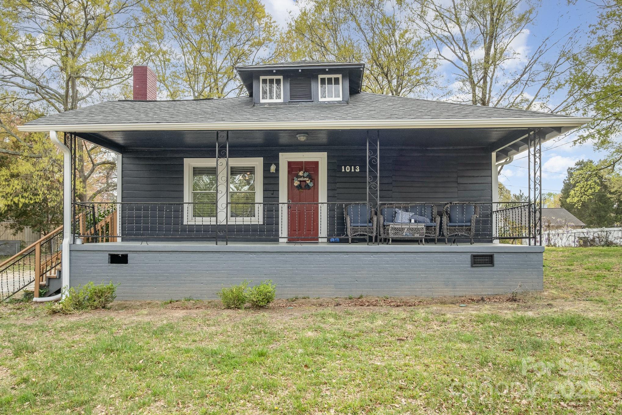 1013 East Drive Property Photo 1