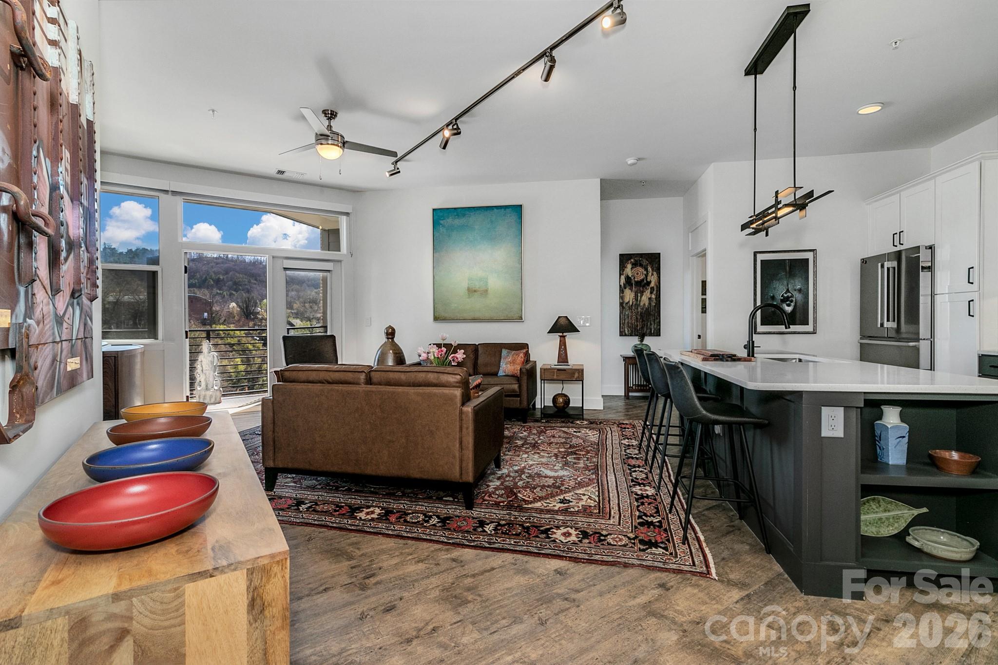 55 S Market Street 301 Property Photo 7