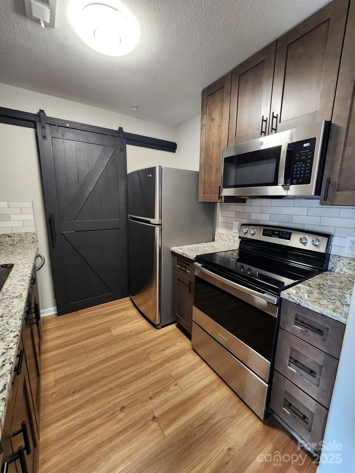 6423 Town Hall Place Property Photo 10