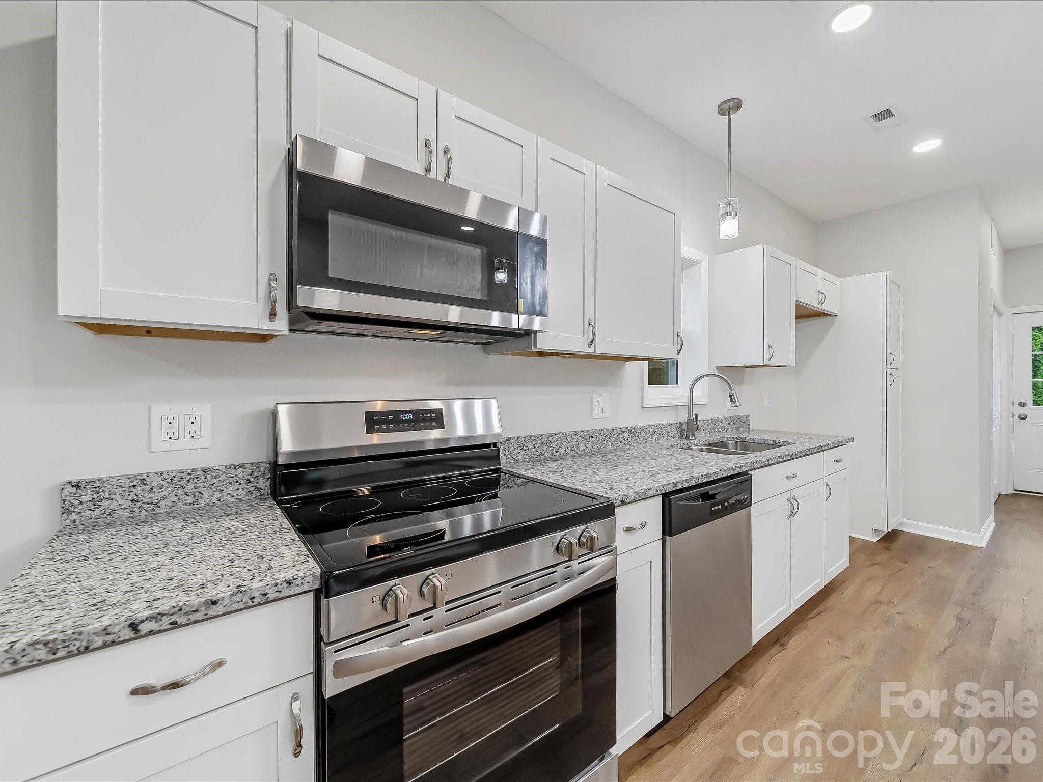 1067 Old Charlotte Road Property Photo 4