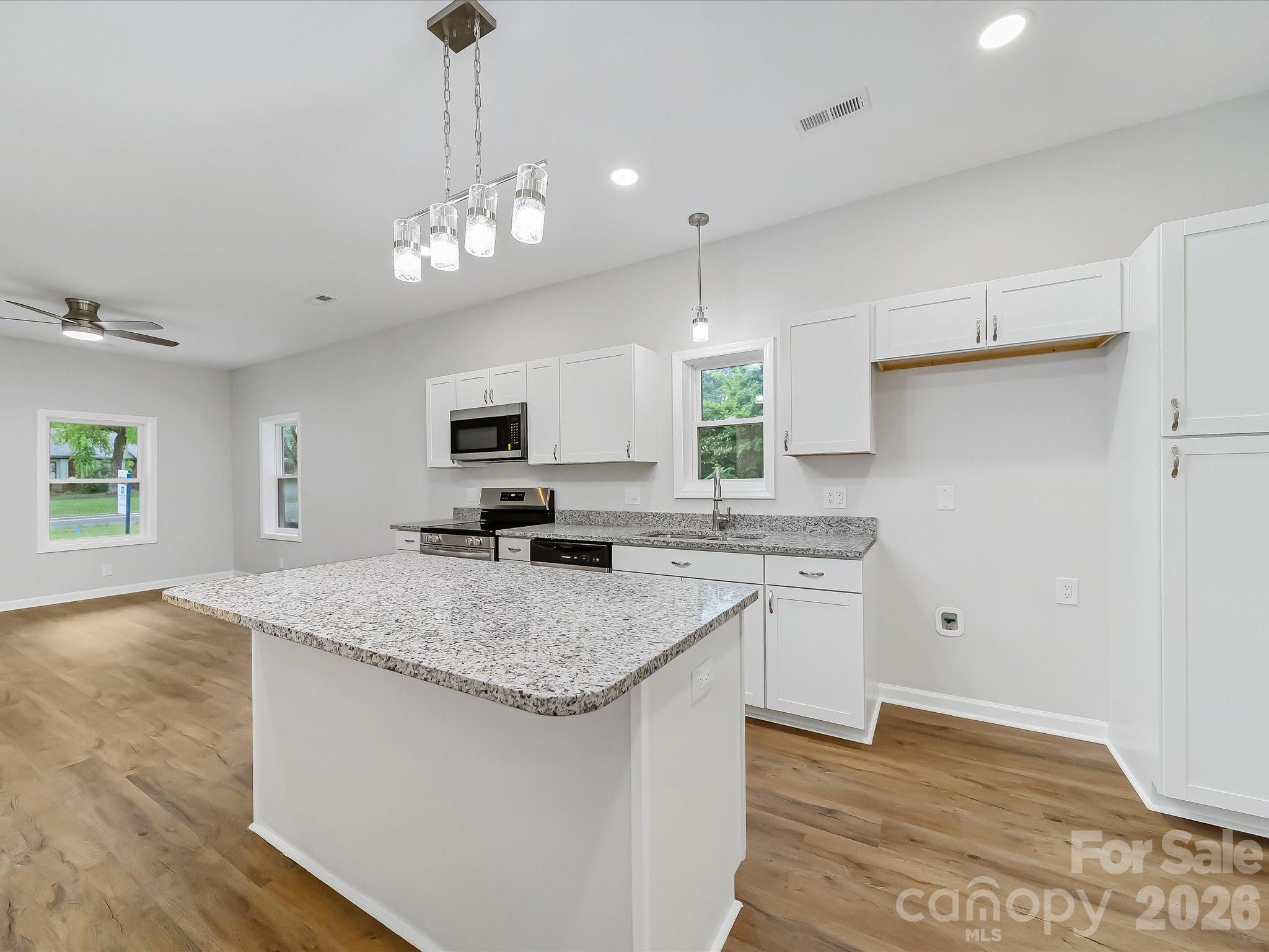 1067 Old Charlotte Road Property Photo 5