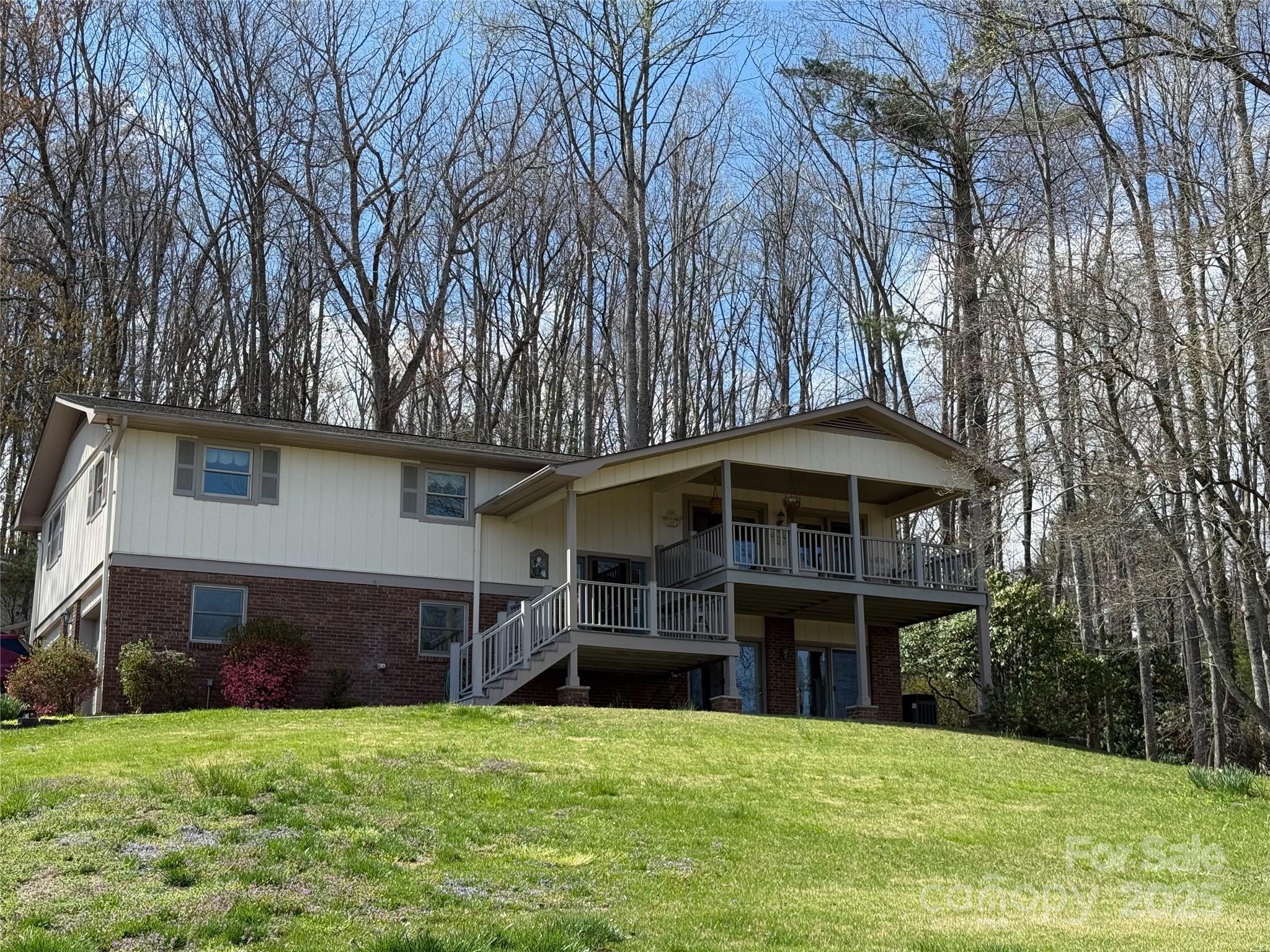 53 Oakwood Drive Property Photo