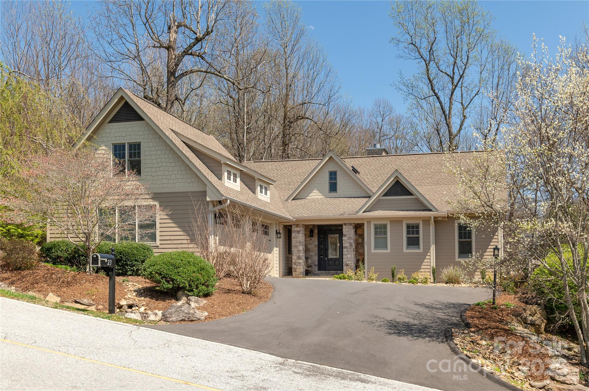 23 Dartmoor Court Property Photo