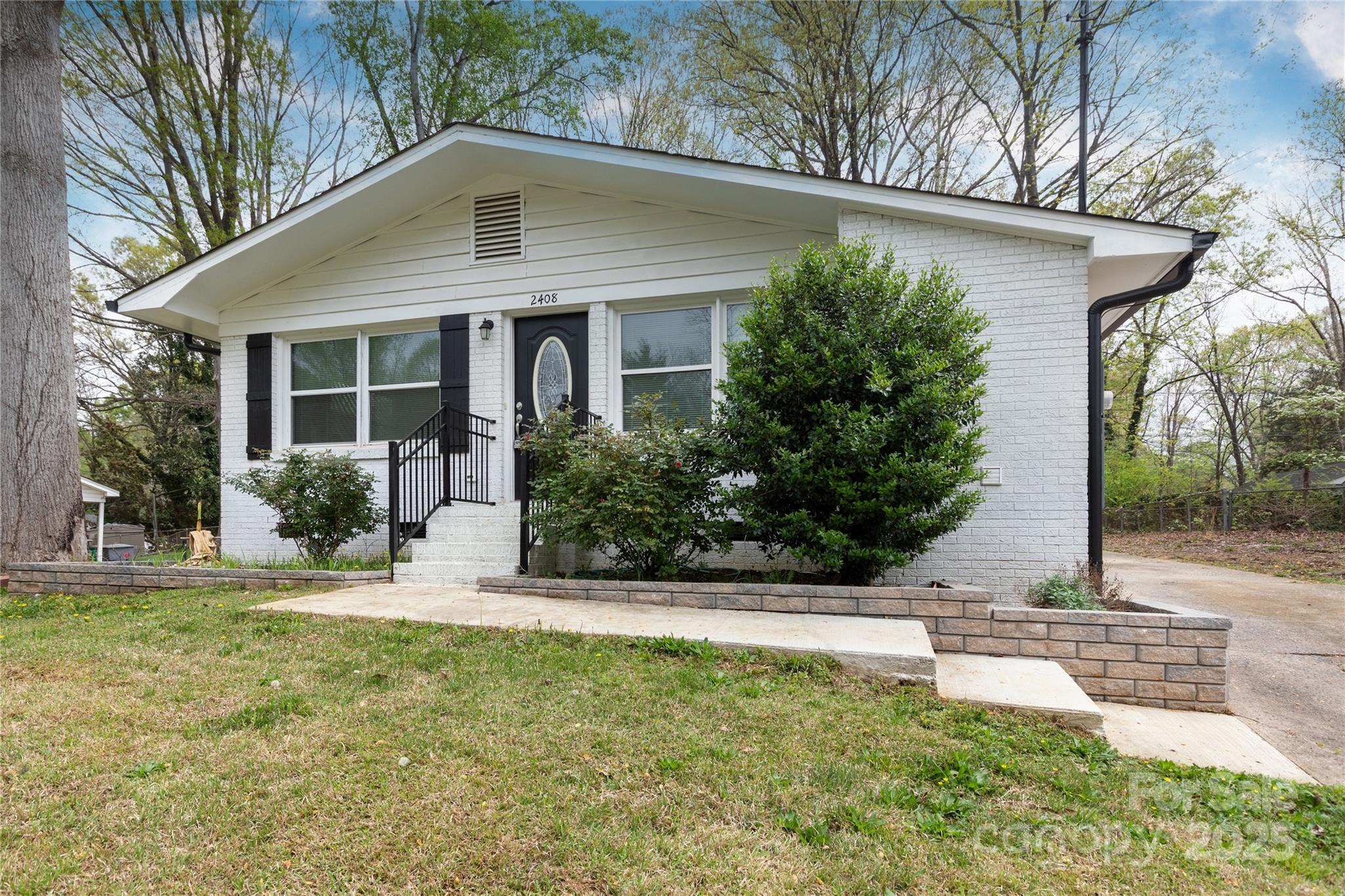 2408 Dora Drive Property Photo