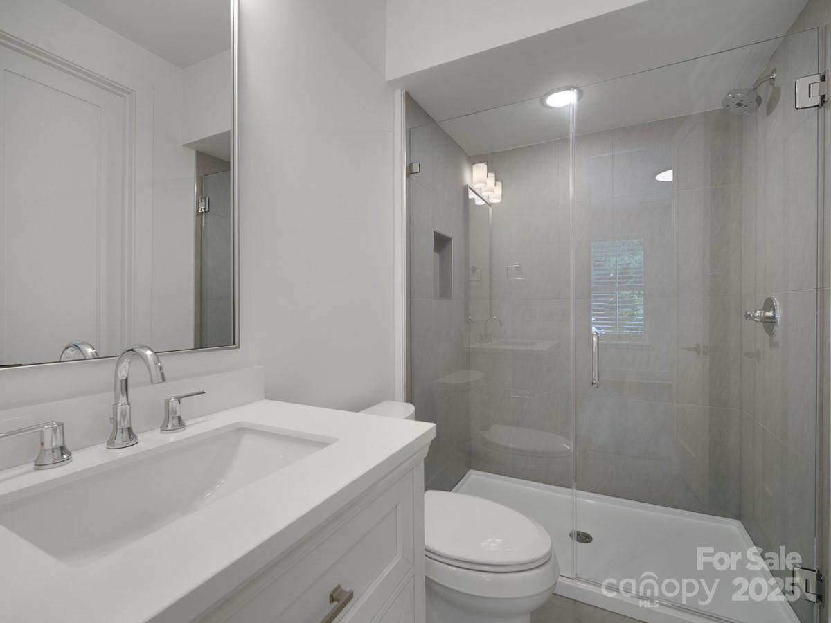 2516 Park Rose Lane 15 Property Photo 5