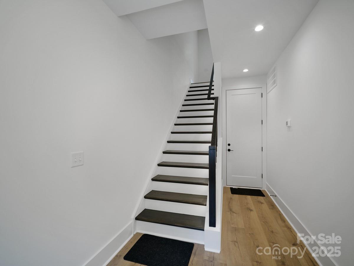 2516 Park Rose Lane 15 Property Photo 6