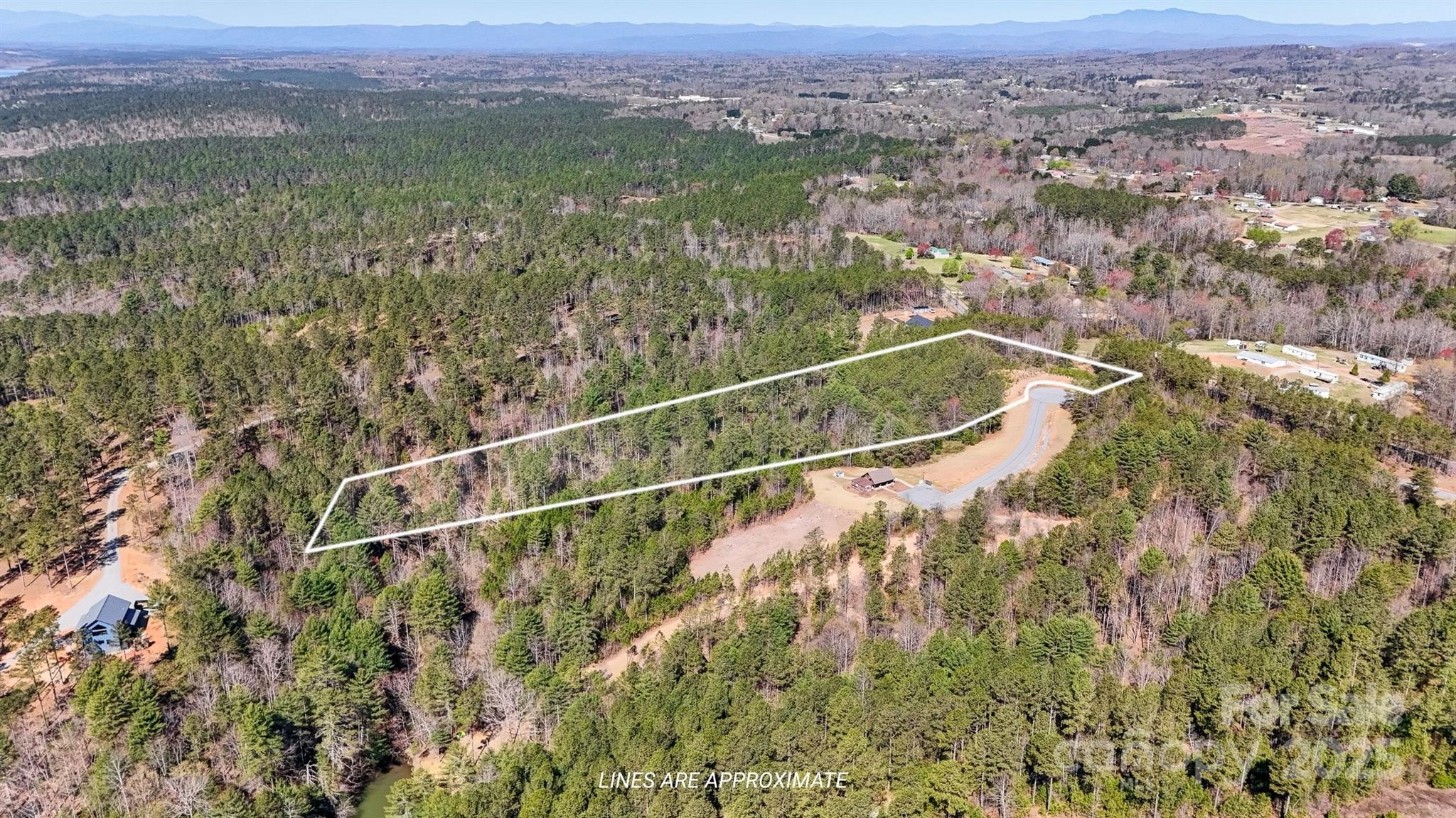 1428 Edgewater Trail Property Photo 7