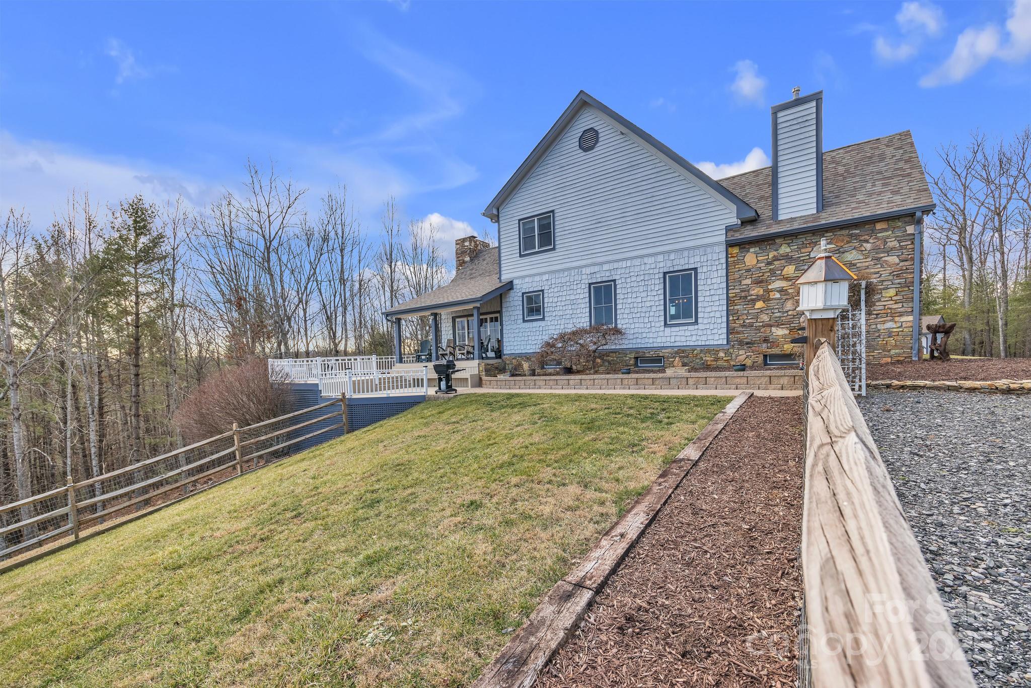 559 Brownstone Lane Property Photo