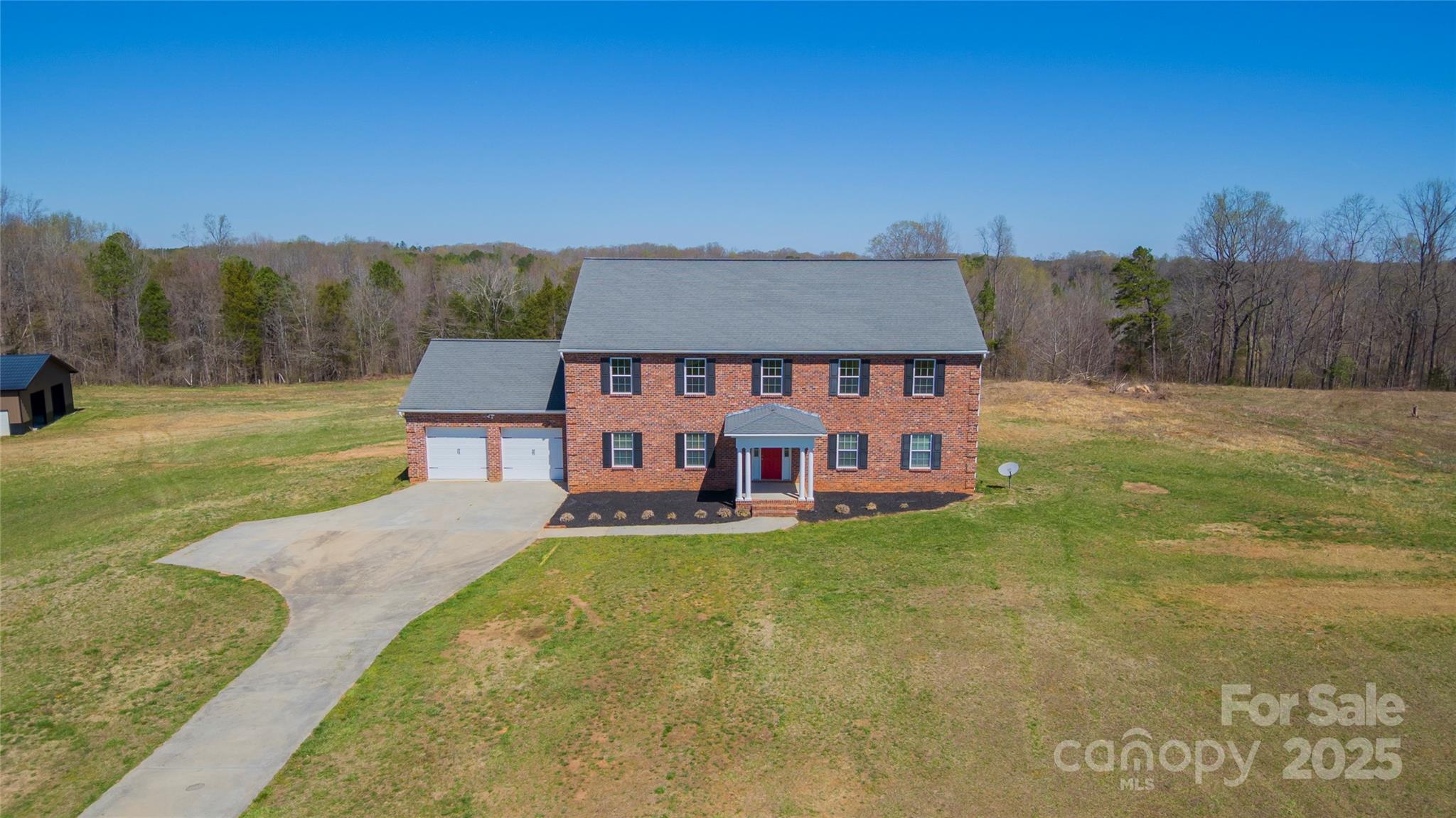 2536 Tyro Road Property Photo