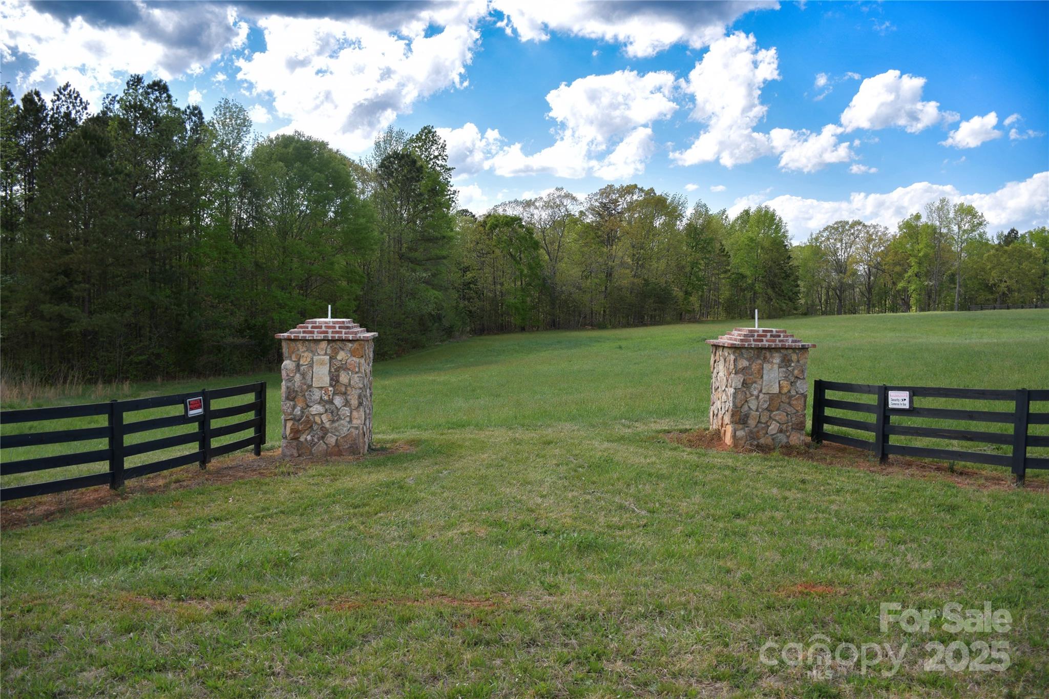 2312 Tart Road Property Photo