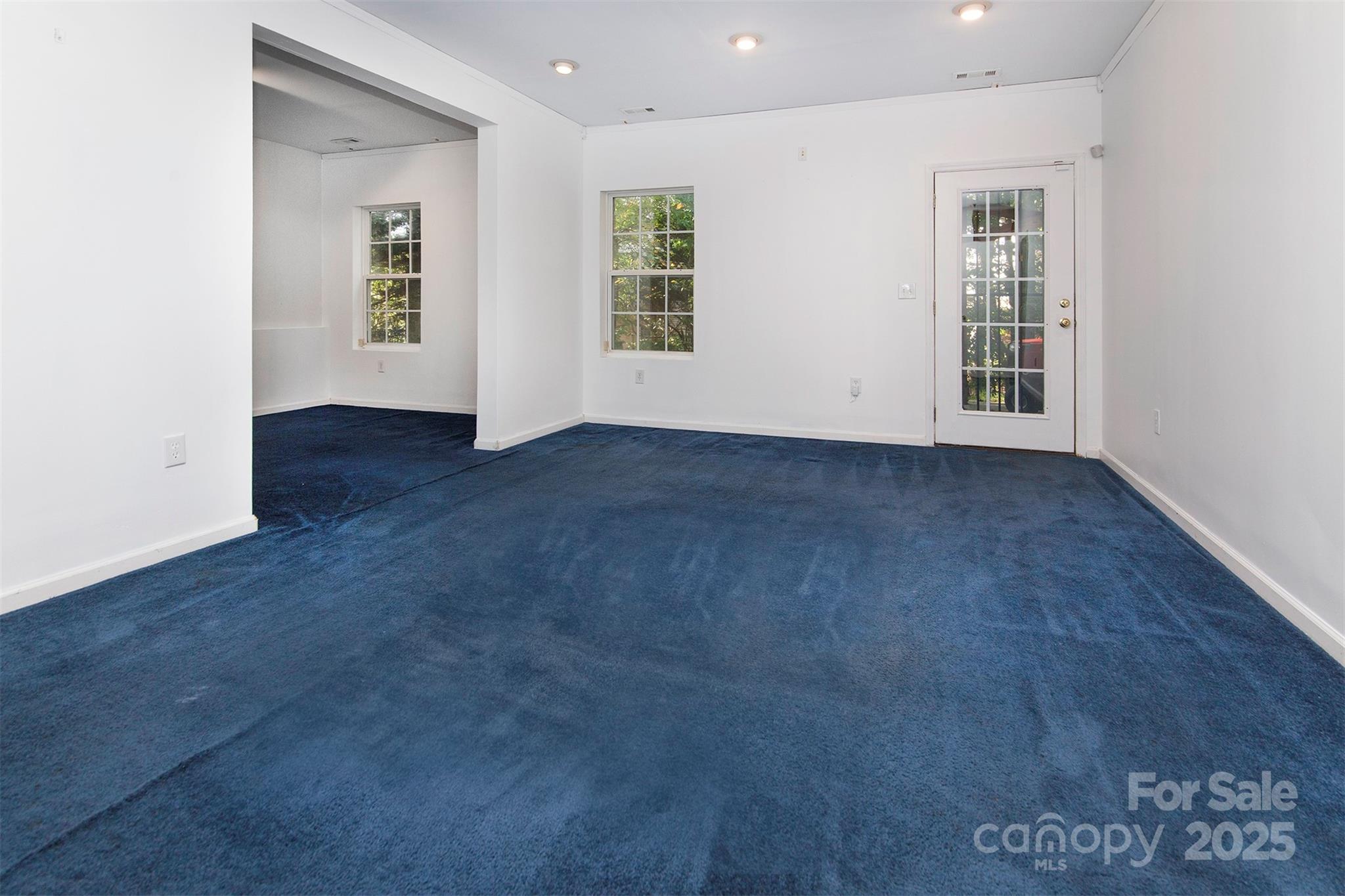 8619 Delamere Lane Property Photo 32