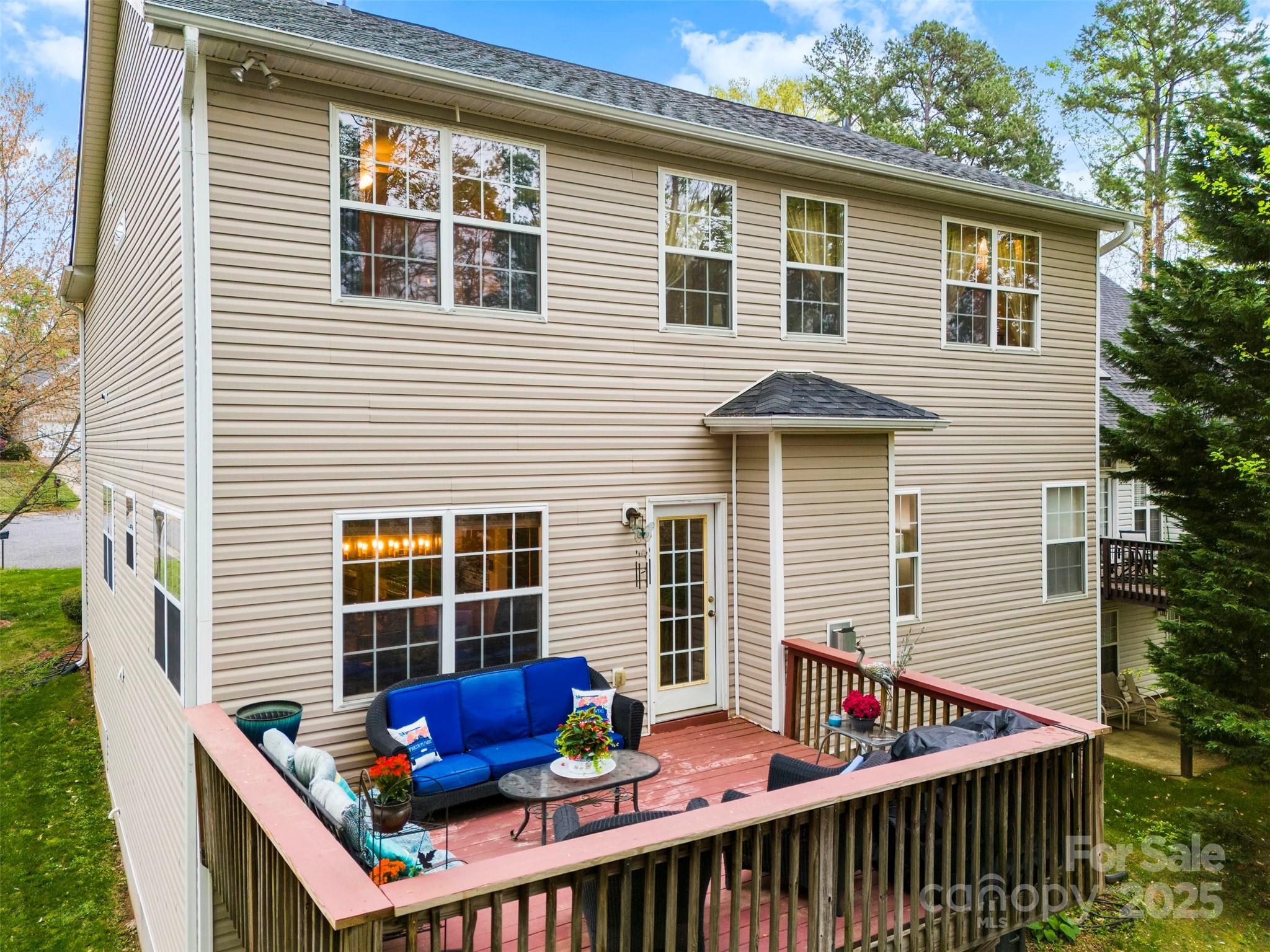 8619 Delamere Lane Property Photo 38