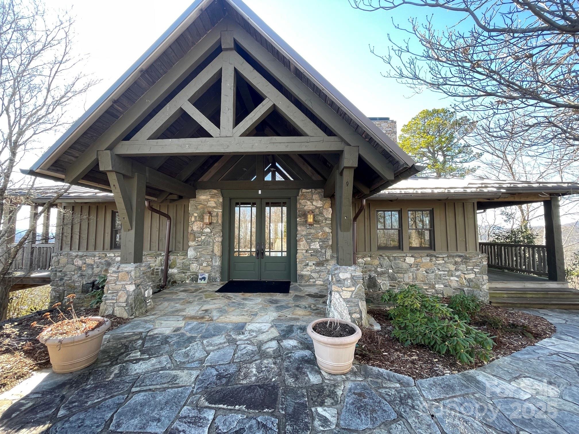 201 Ironwood Lane T-100 Property Photo 9