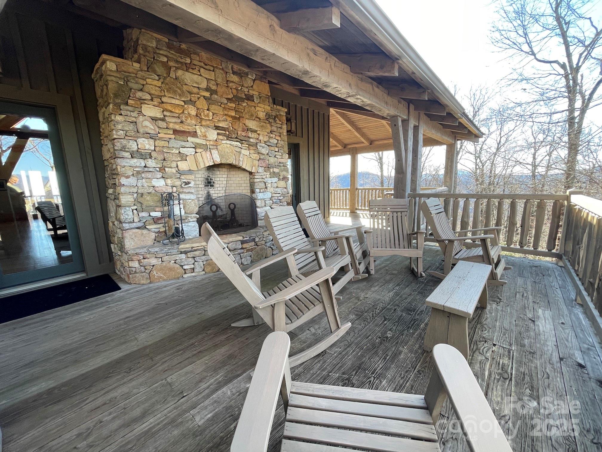 201 Ironwood Lane T-100 Property Photo 11