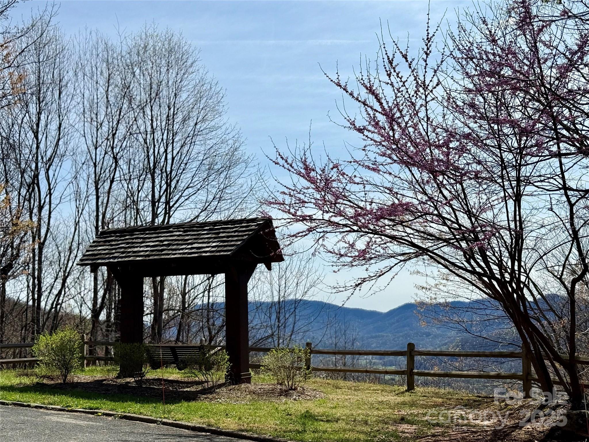 201 Ironwood Lane T-100 Property Photo 14