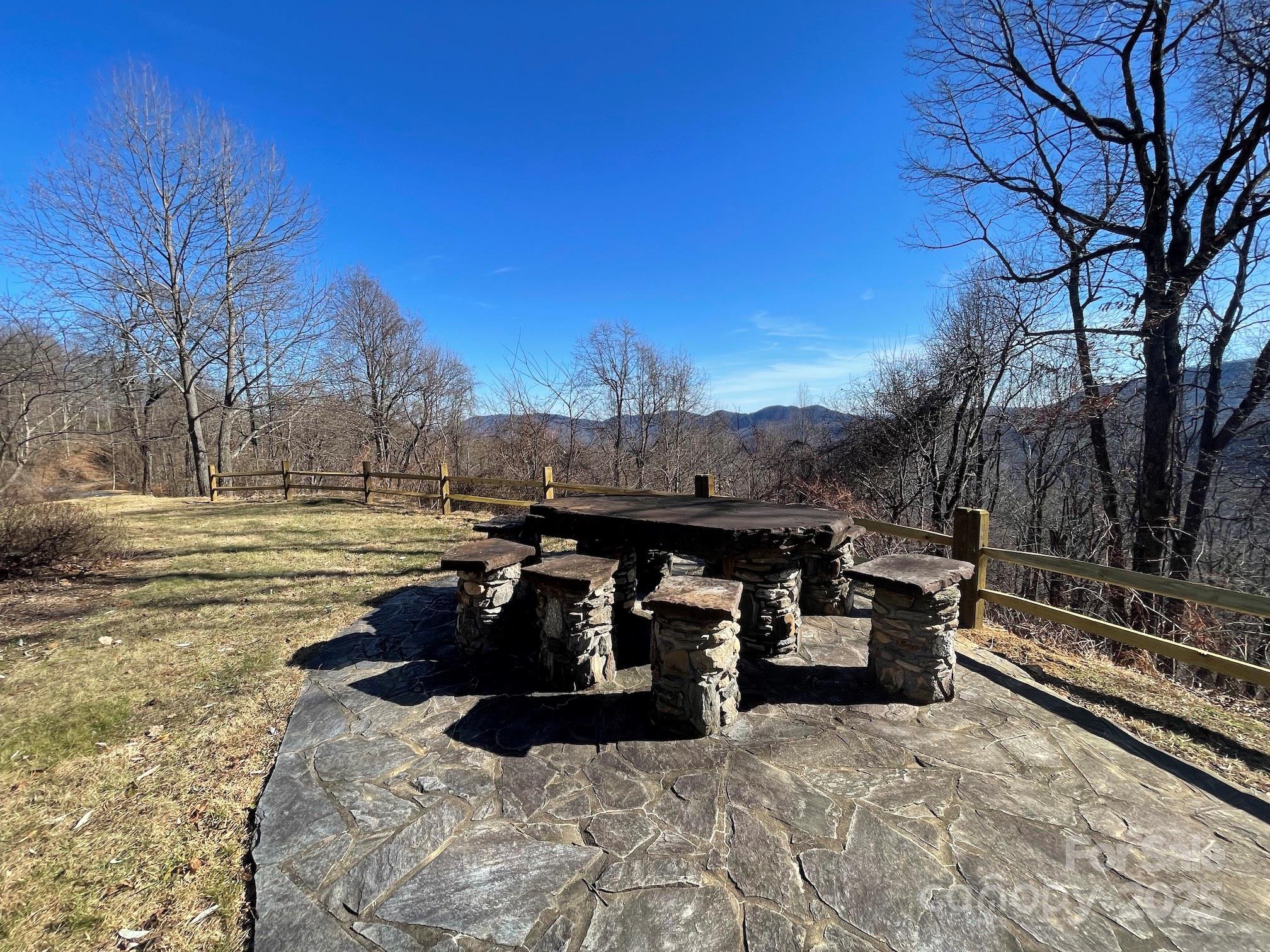 201 Ironwood Lane T-100 Property Photo 15