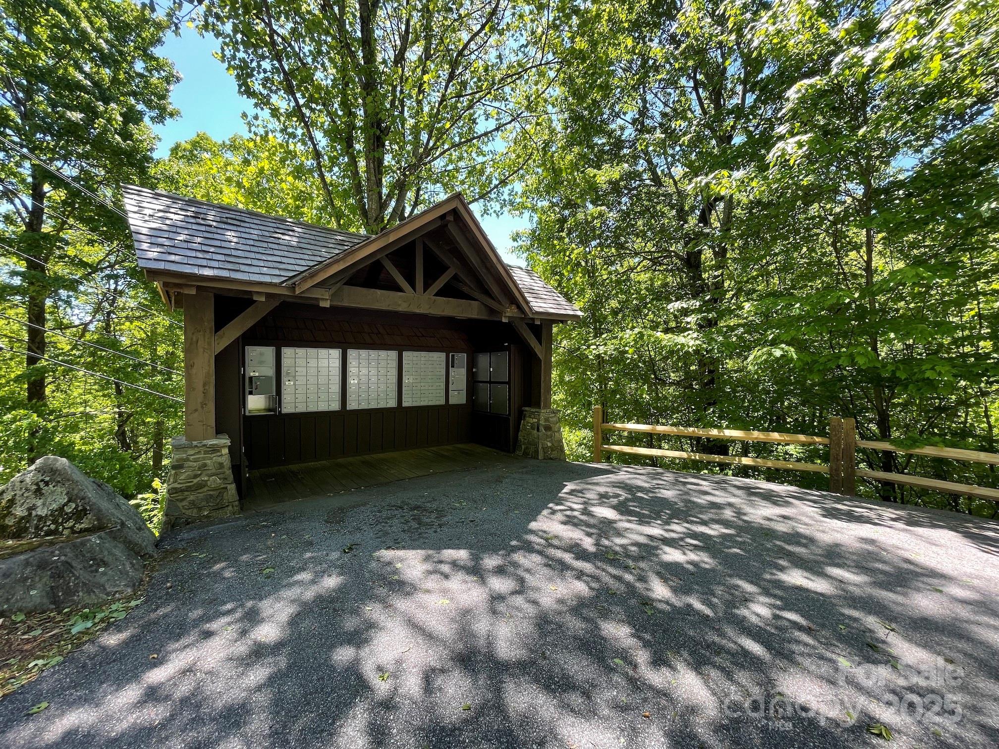 201 Ironwood Lane T-100 Property Photo 33