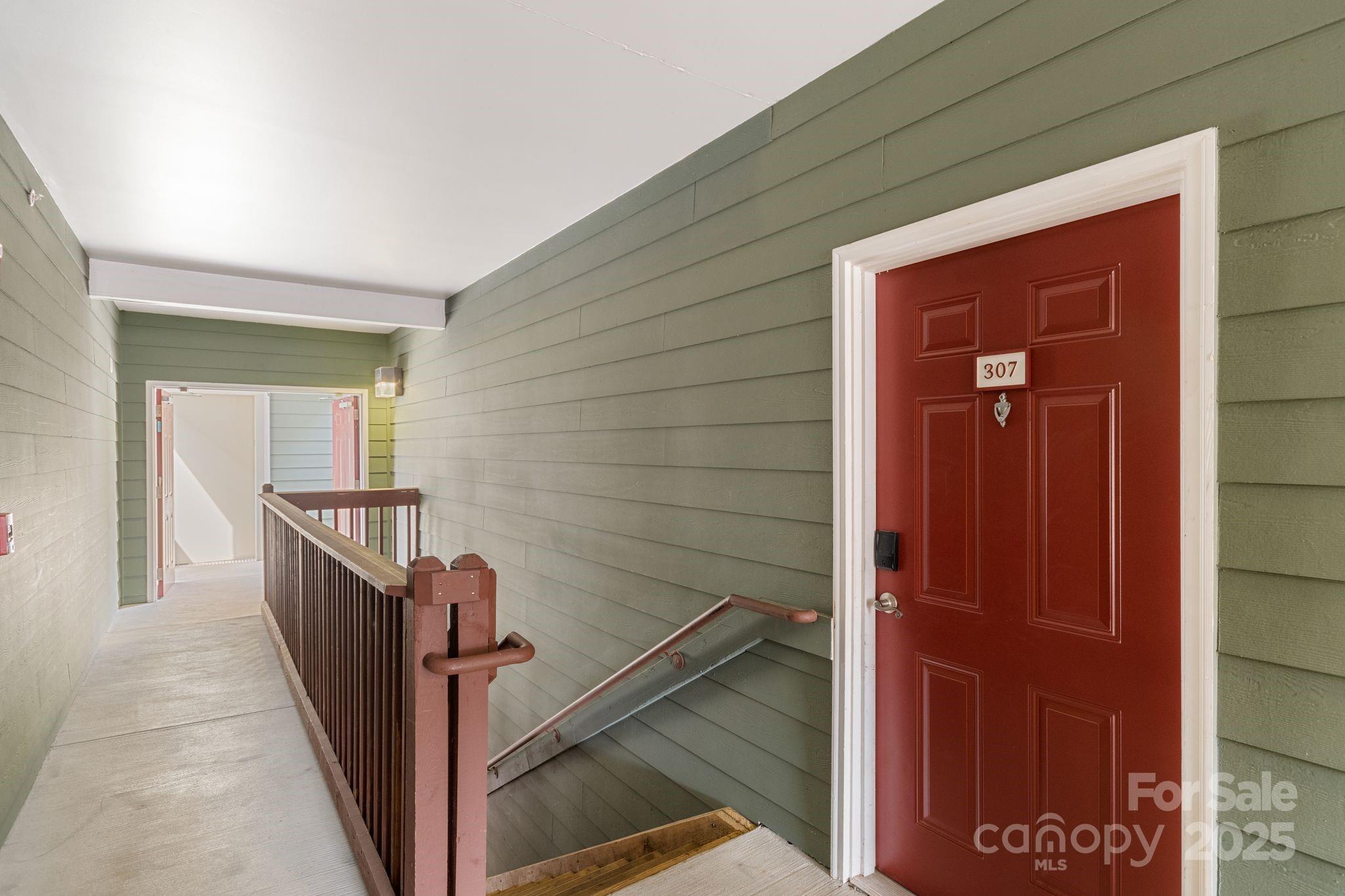 1000 Olde Eastwood Village Boulevard 307 Property Photo 2