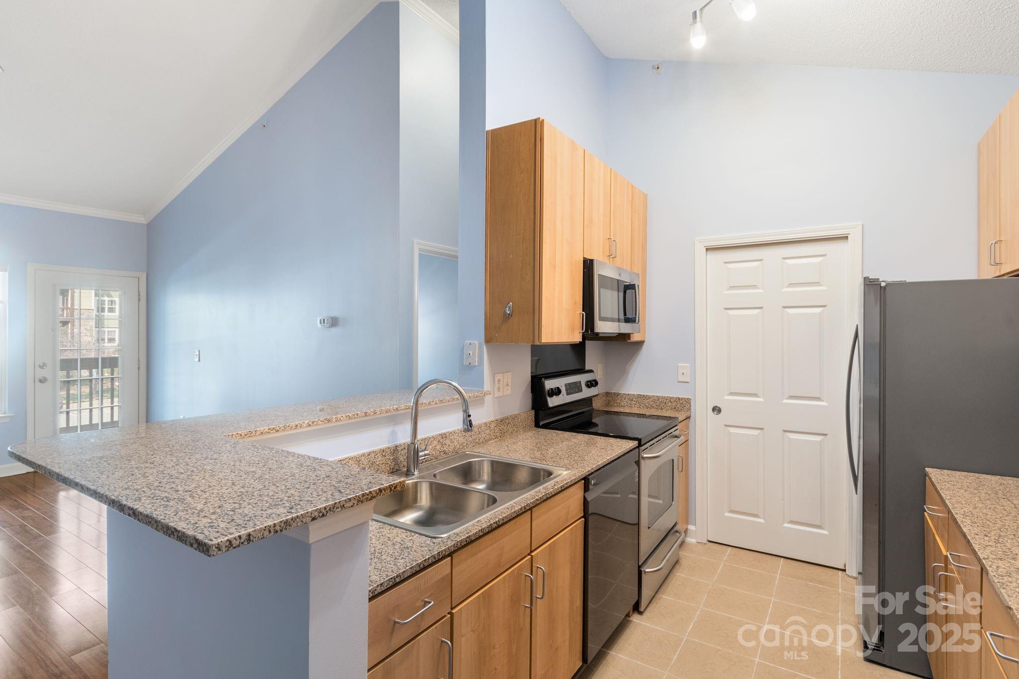 1000 Olde Eastwood Village Boulevard 307 Property Photo 10