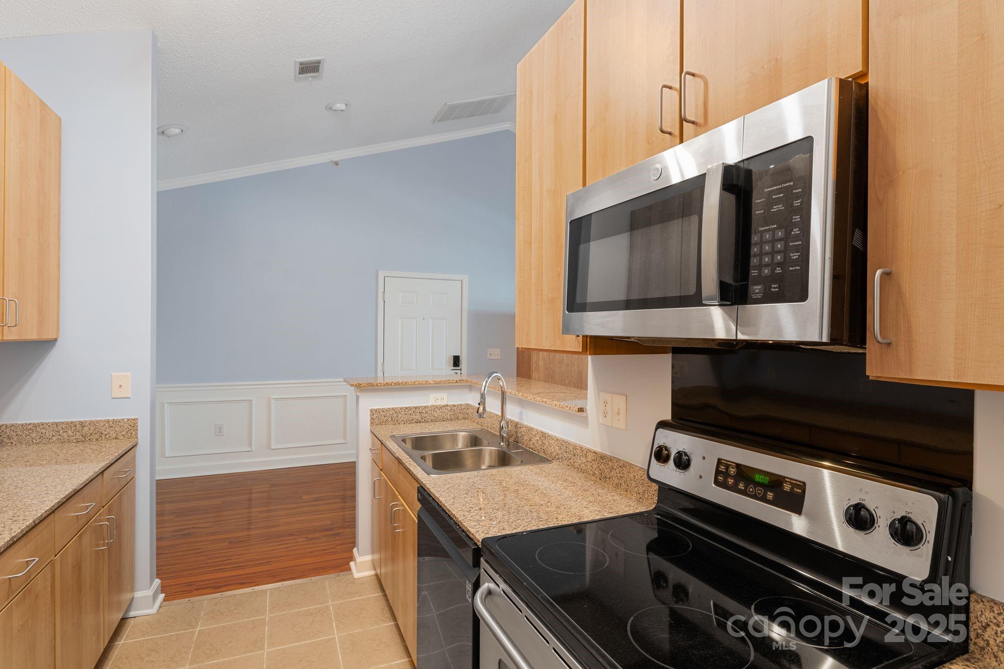 1000 Olde Eastwood Village Boulevard 307 Property Photo 12