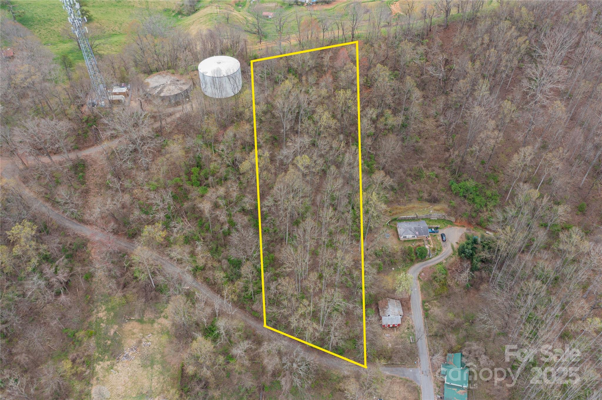 00 Watts Street Property Photo