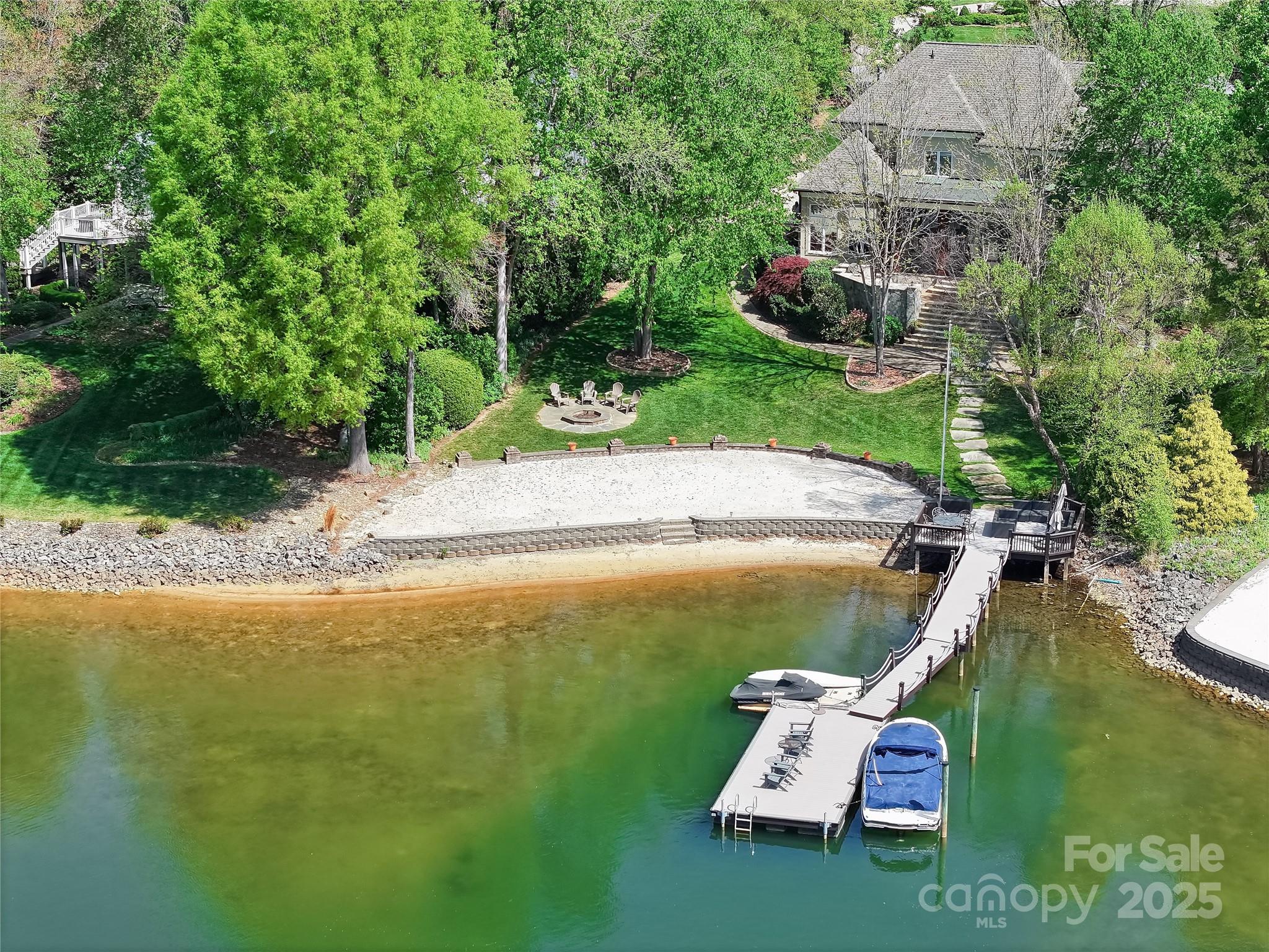 19040 Mary Ardrey Circle Property Photo 6