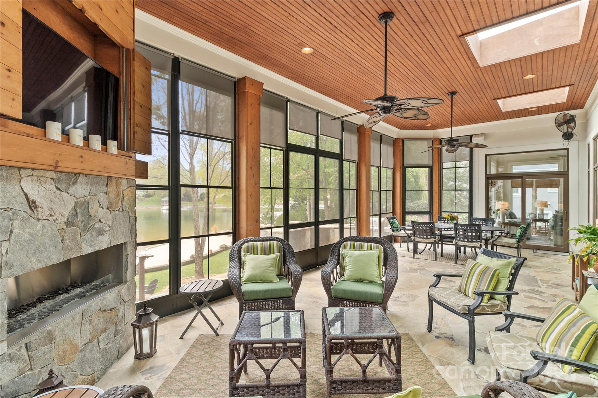 19040 Mary Ardrey Circle Property Photo 41