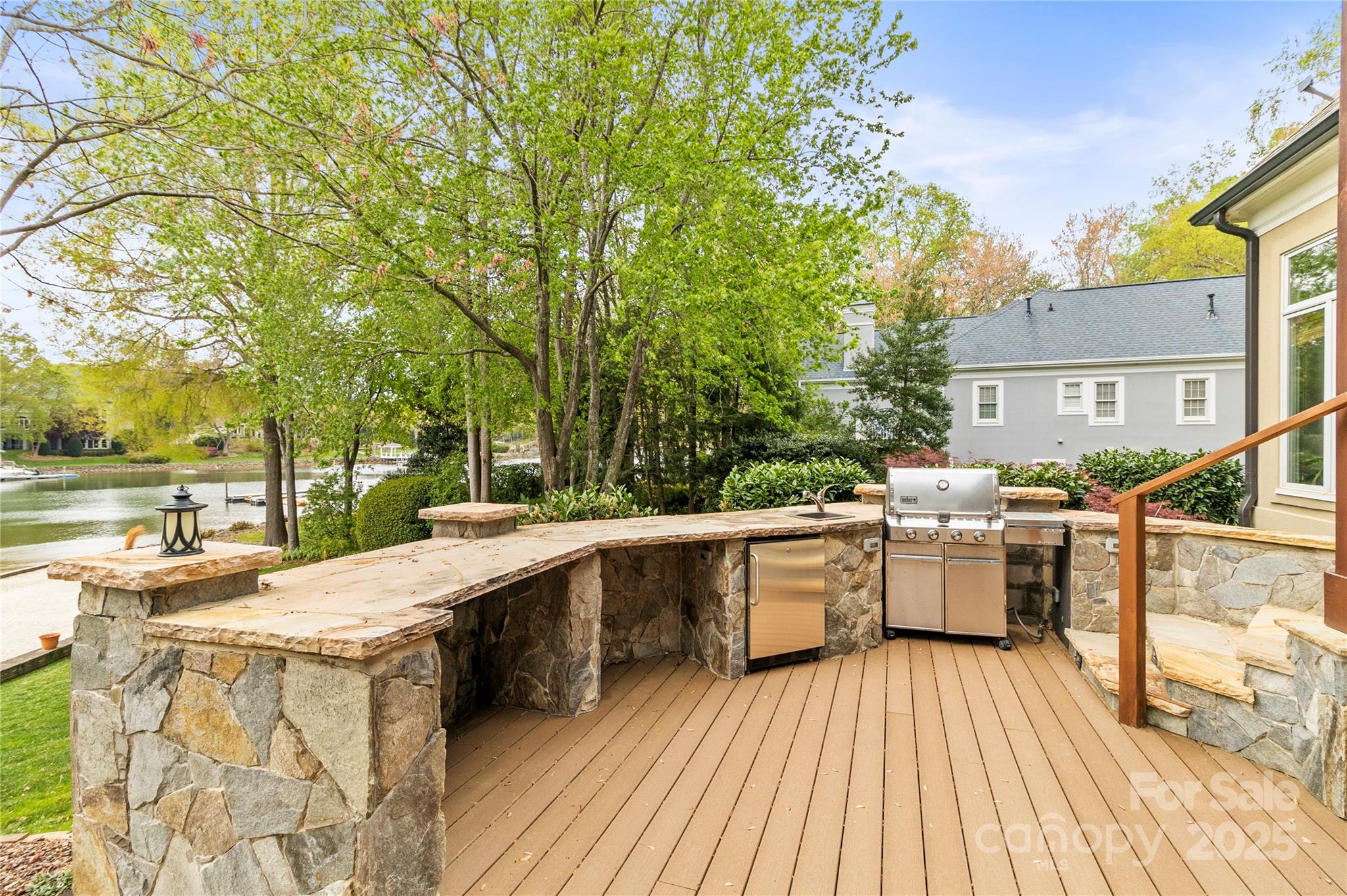 19040 Mary Ardrey Circle Property Photo 42