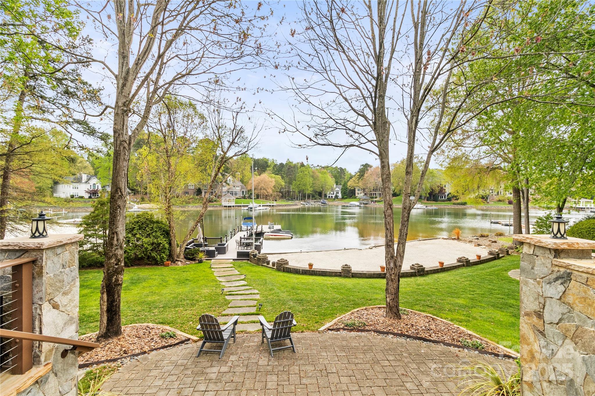 19040 Mary Ardrey Circle Property Photo 44