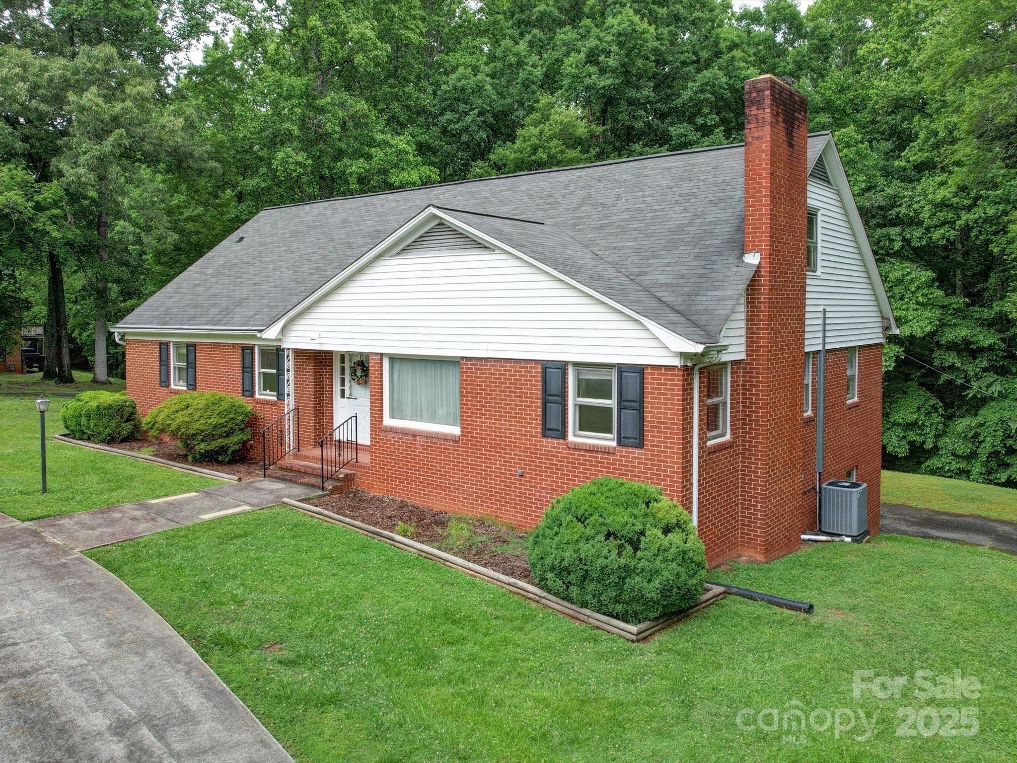 167 Cedar Lane Property Photo 1