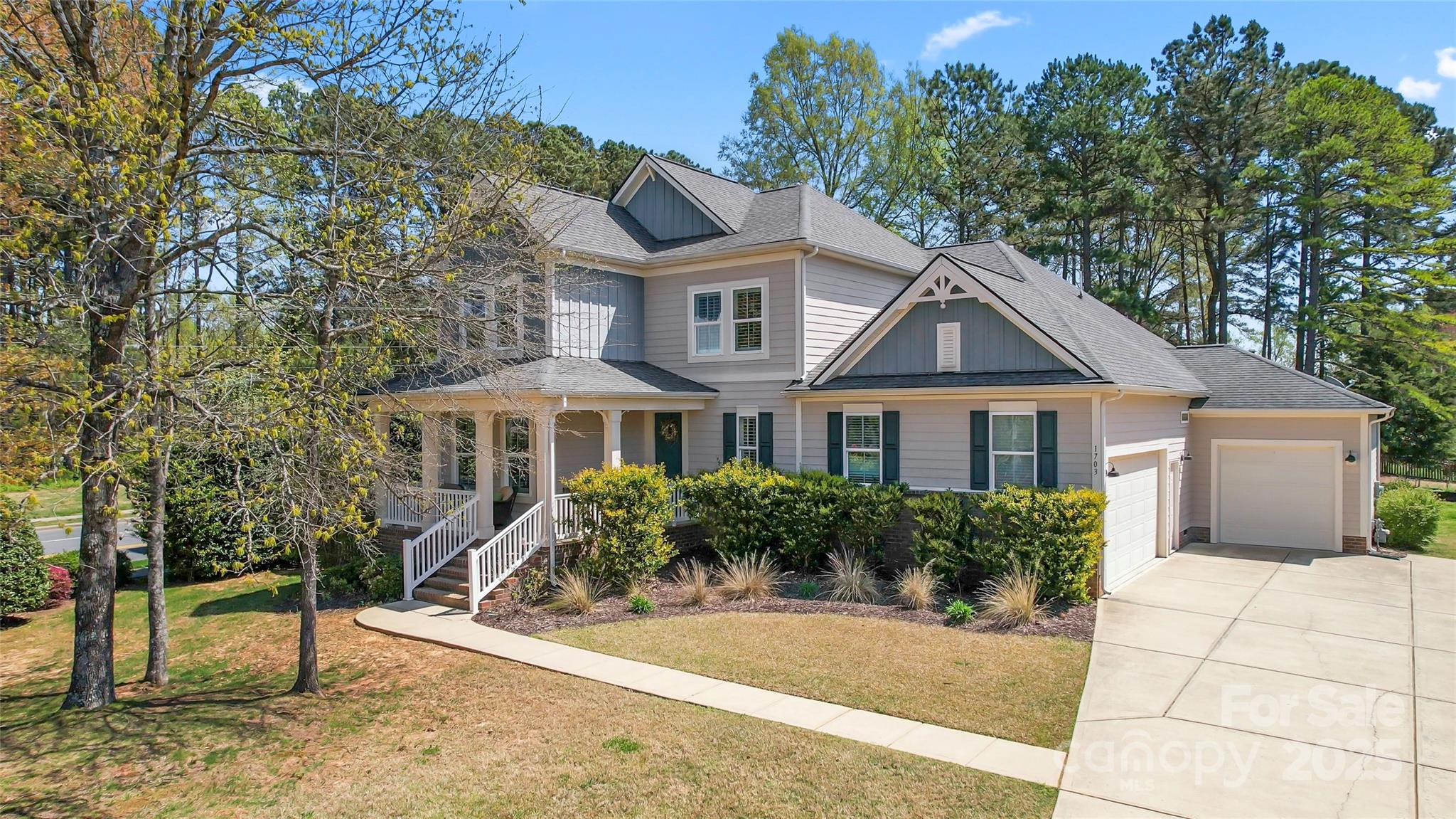 1703 Kings Manor Court Property Photo