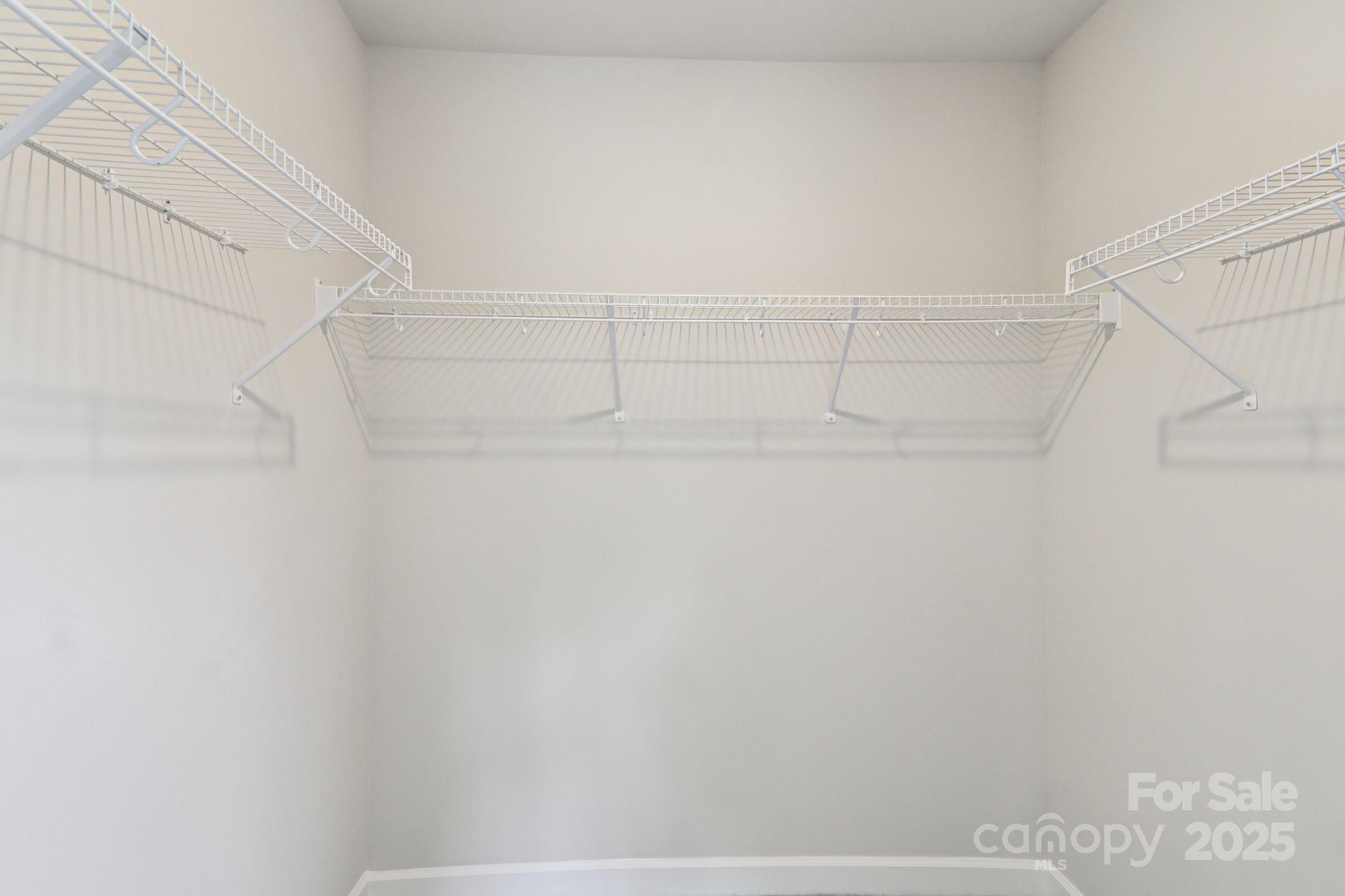 1725 Braemar Village Drive Property Photo 8