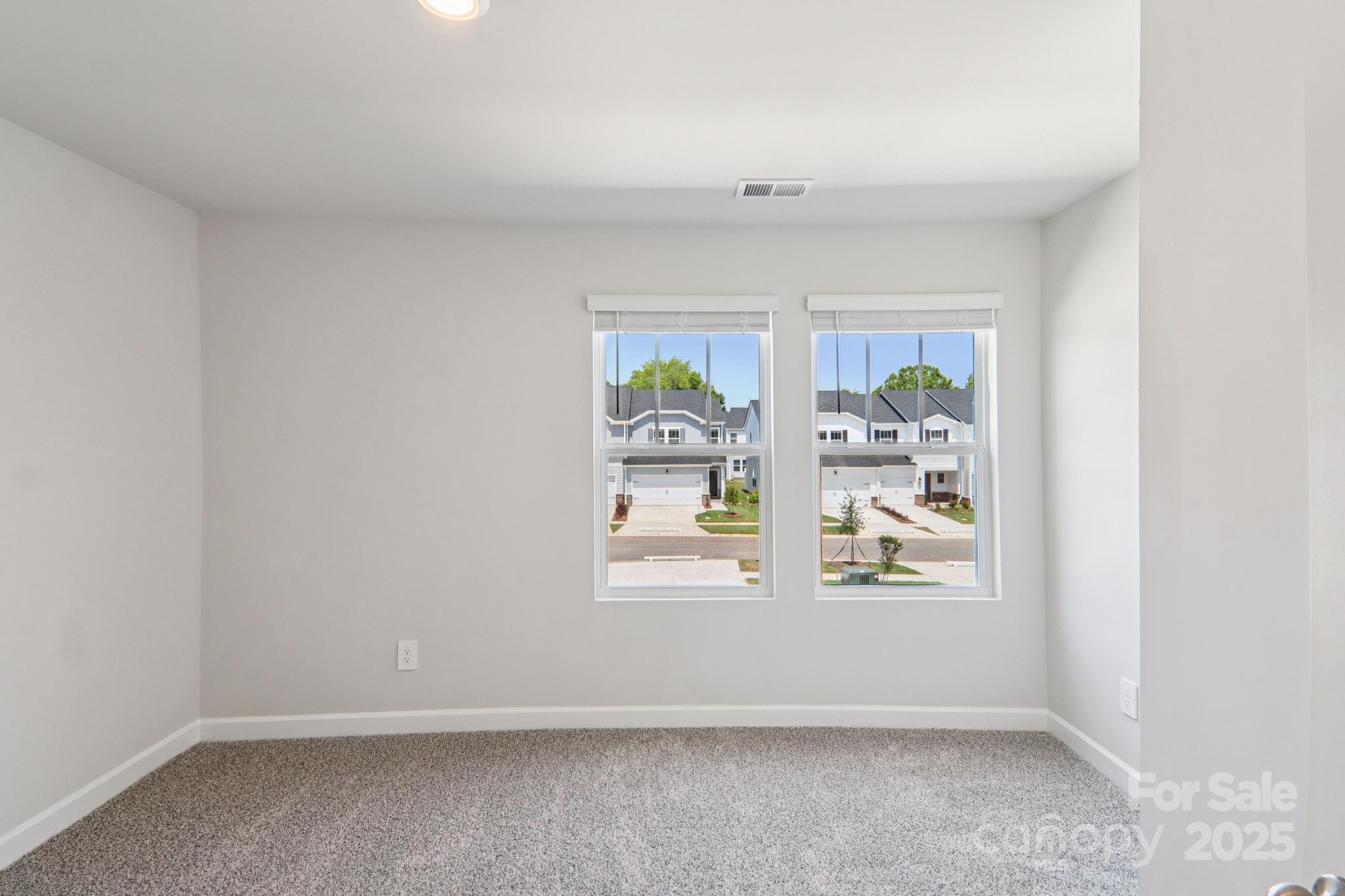 1725 Braemar Village Drive Property Photo 11