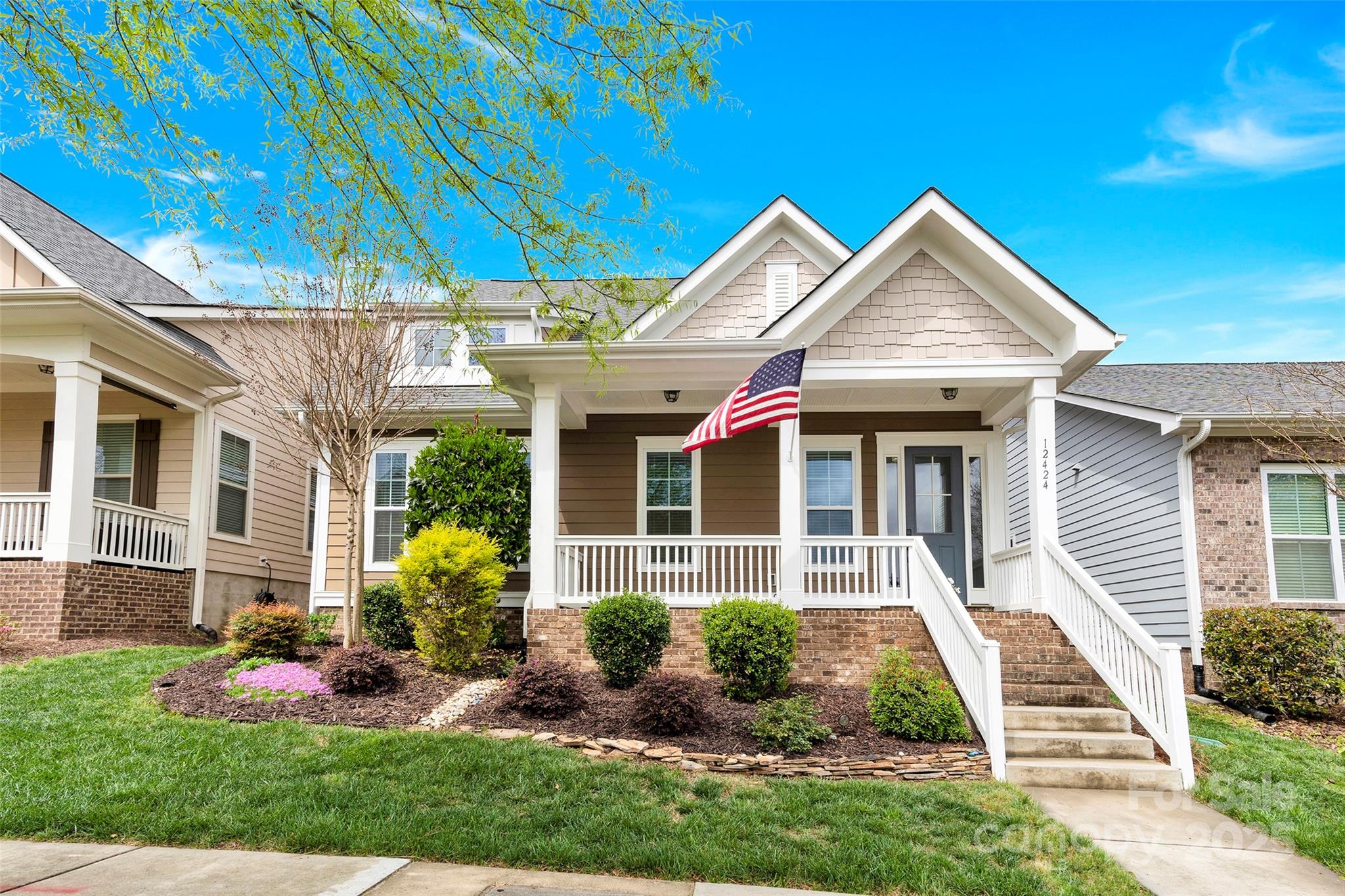 12424 Bradford Park Drive Property Photo 2