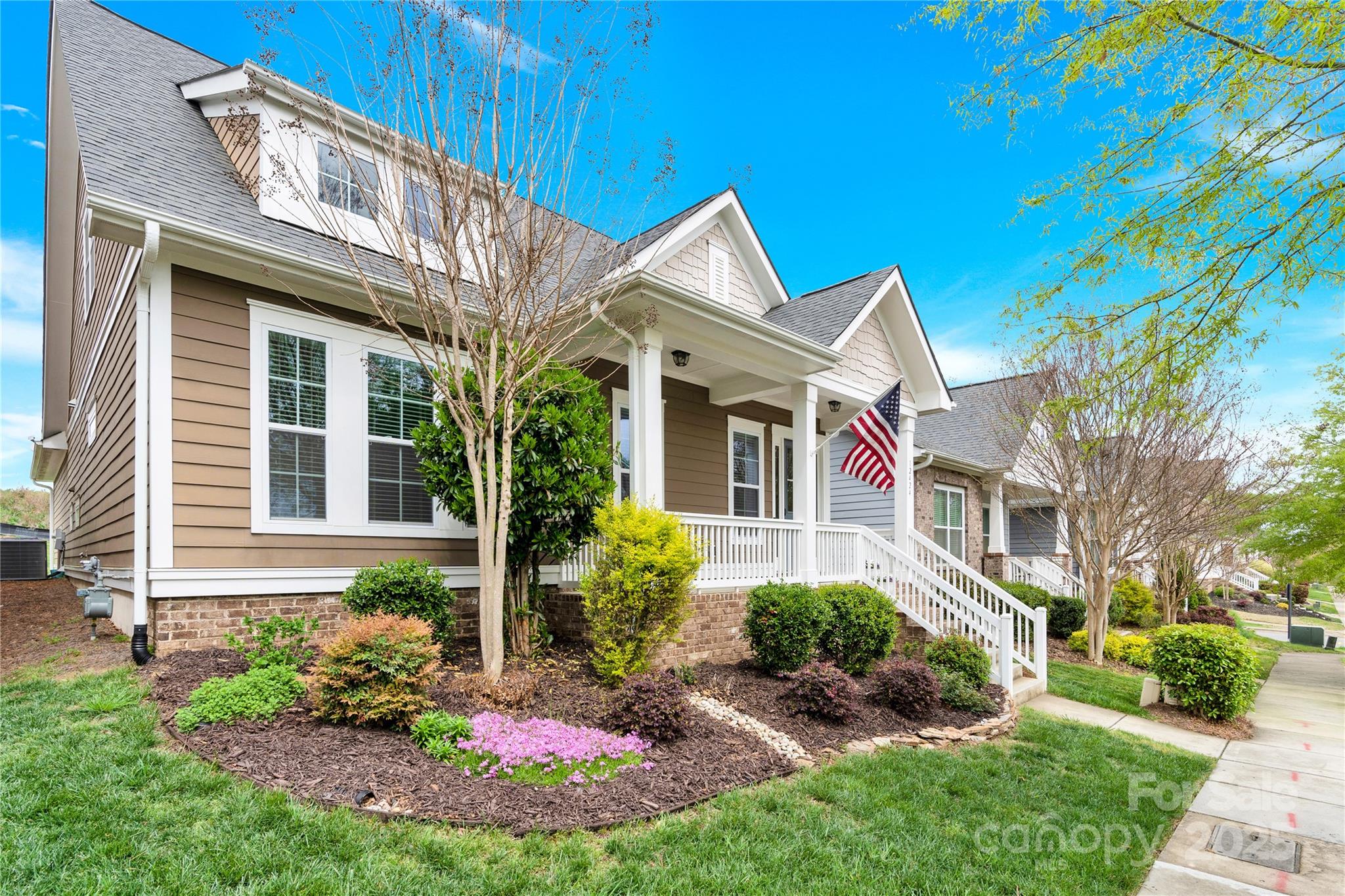 12424 Bradford Park Drive Property Photo 3