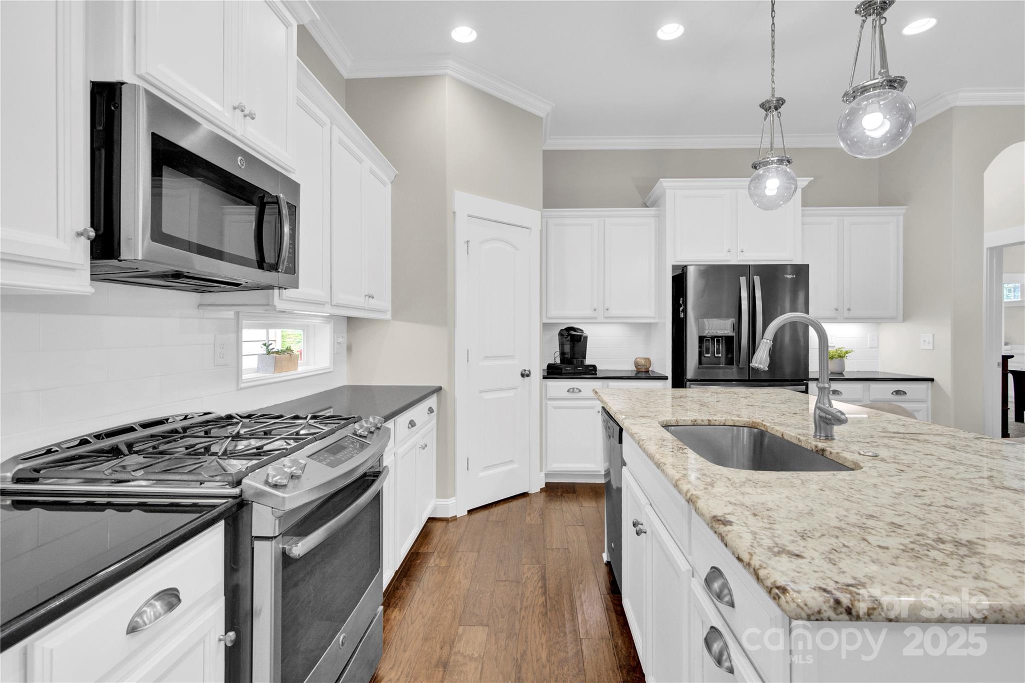 12424 Bradford Park Drive Property Photo 12