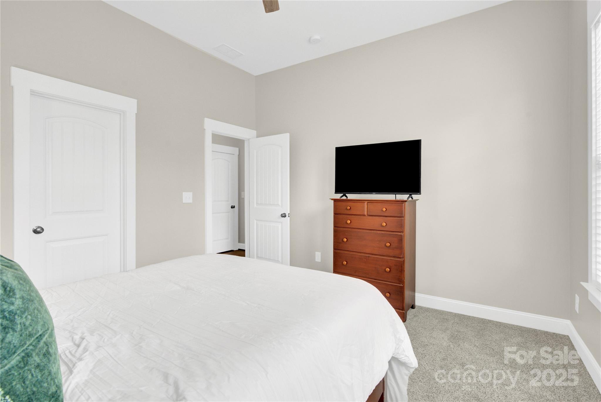 12424 Bradford Park Drive Property Photo 21