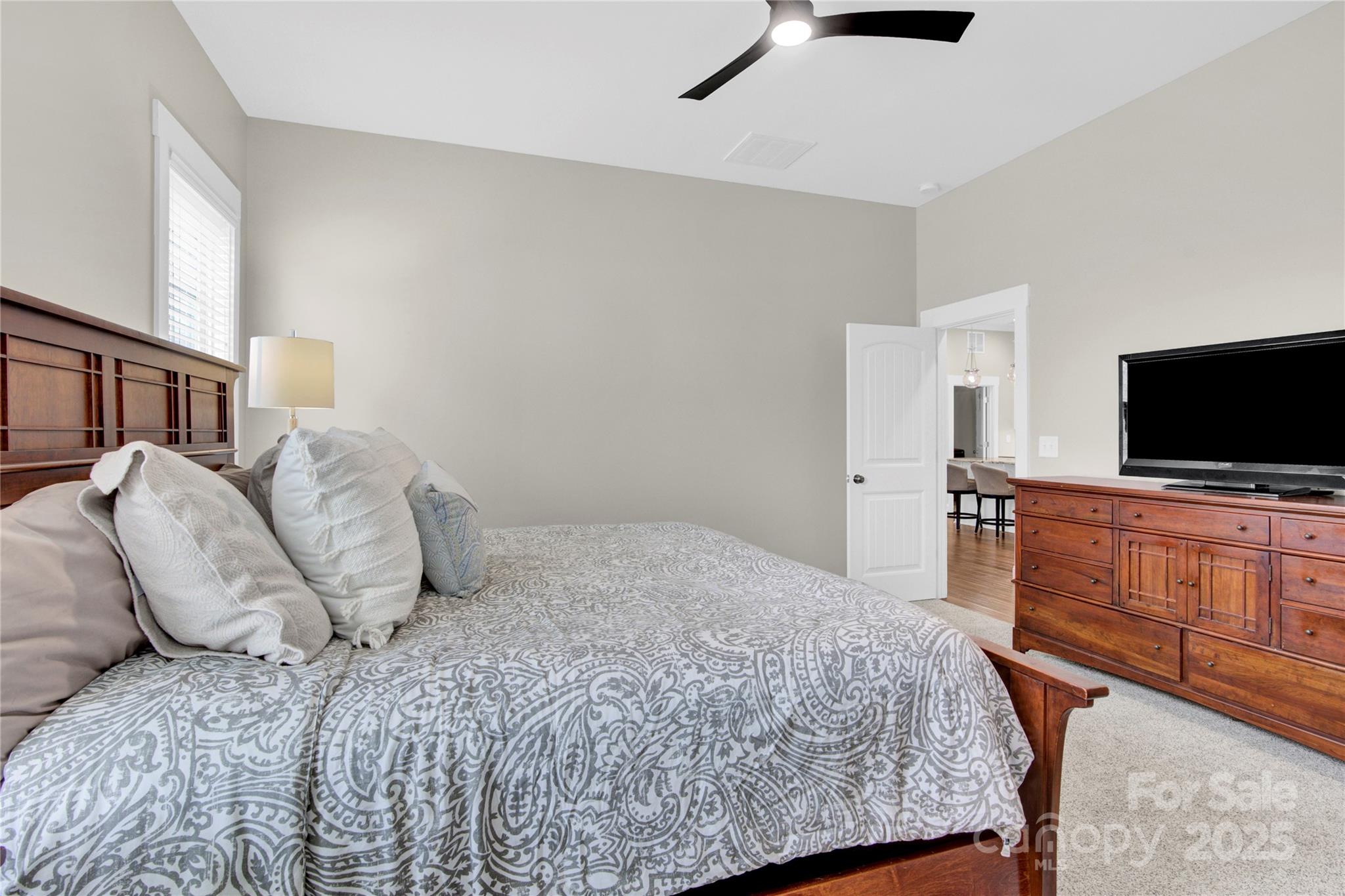 12424 Bradford Park Drive Property Photo 25