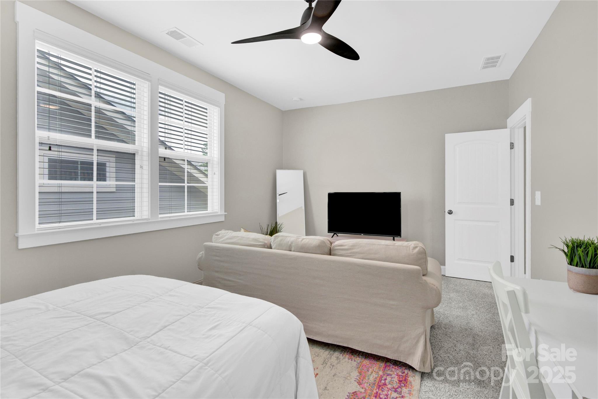 12424 Bradford Park Drive Property Photo 37