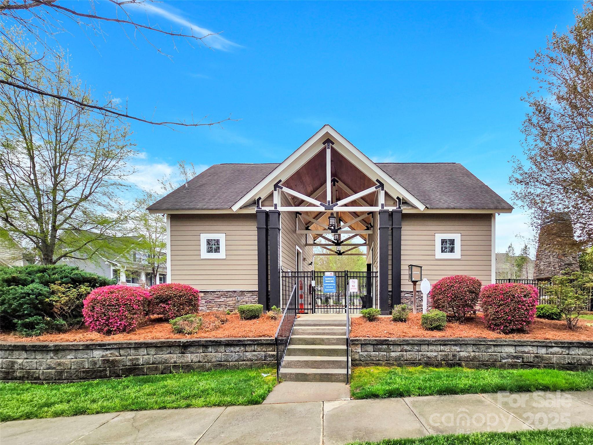 12424 Bradford Park Drive Property Photo 44