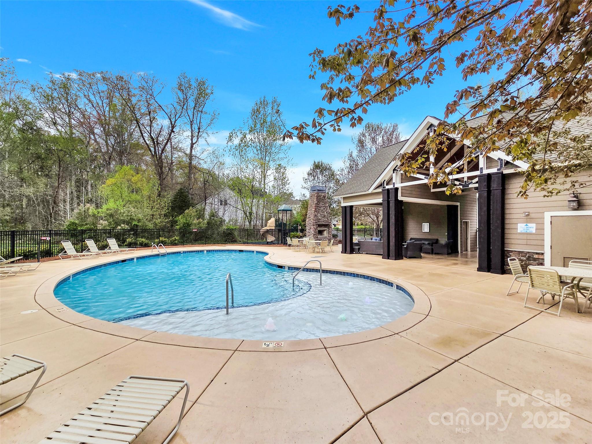 12424 Bradford Park Drive Property Photo 46