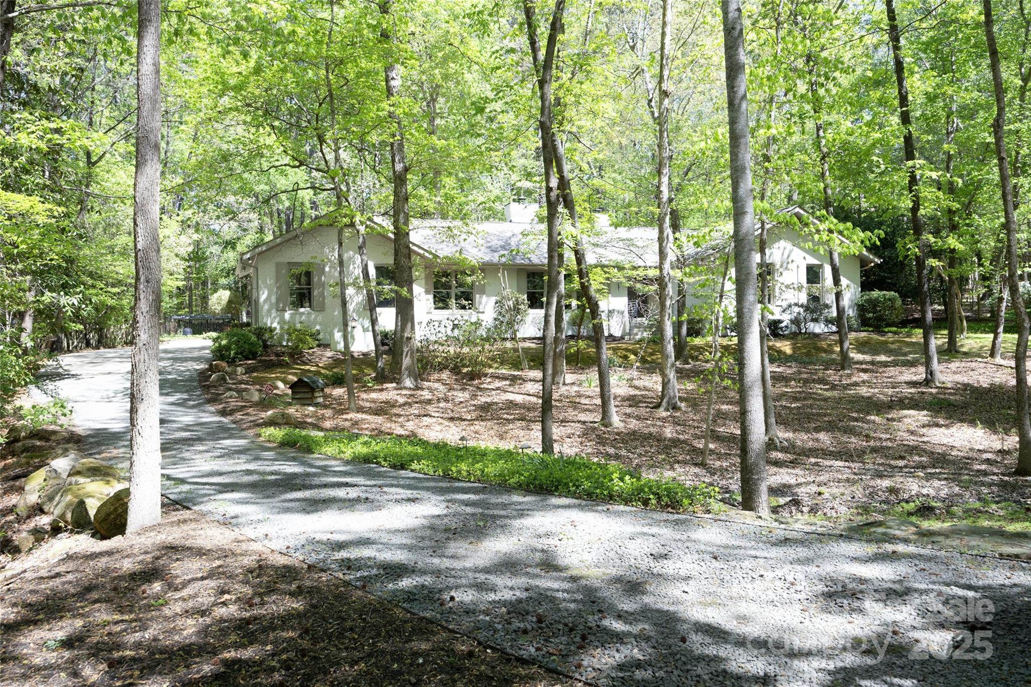 21 Wedgewood Road Property Photo