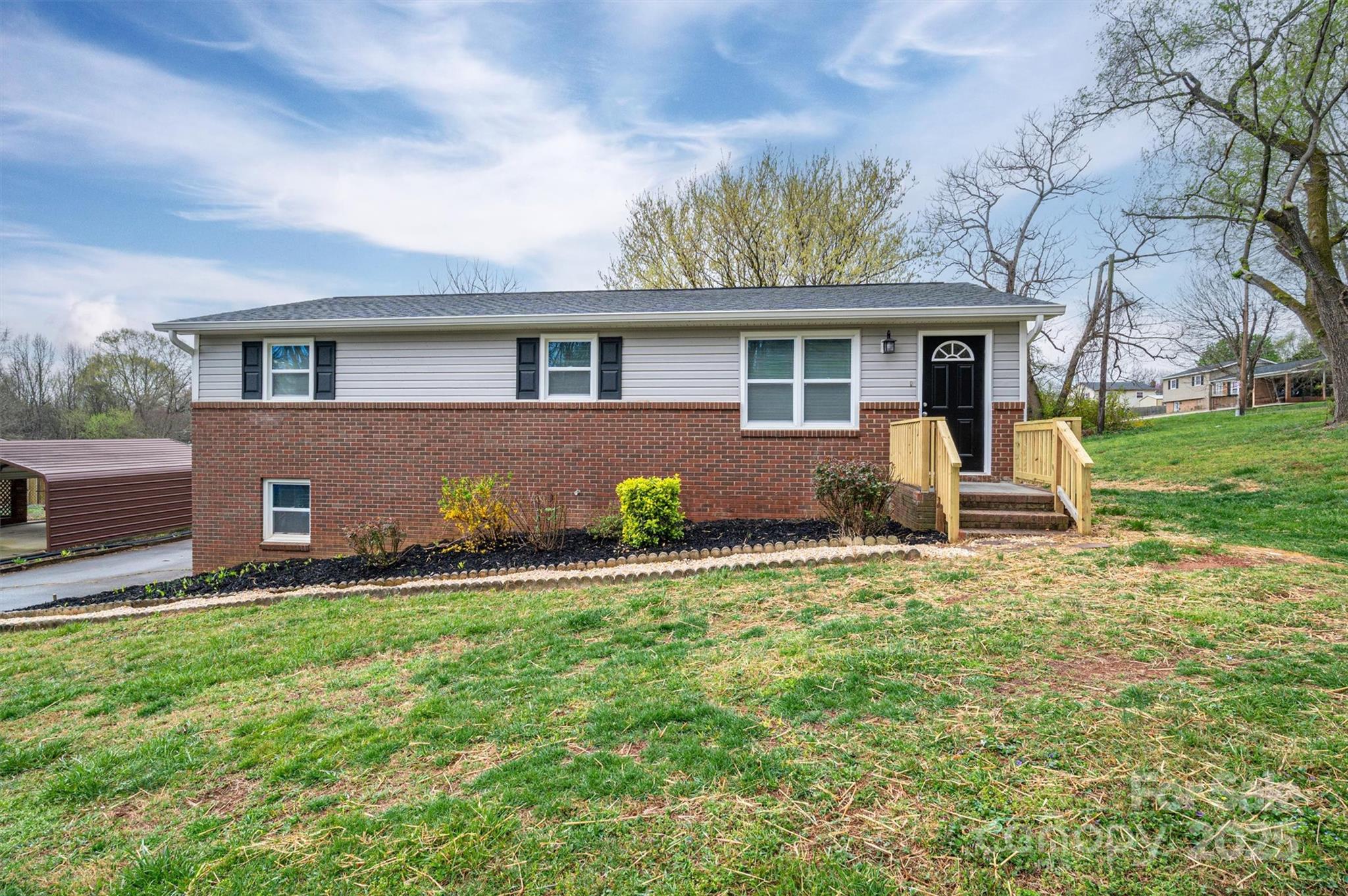 3791 Richard Street Property Photo
