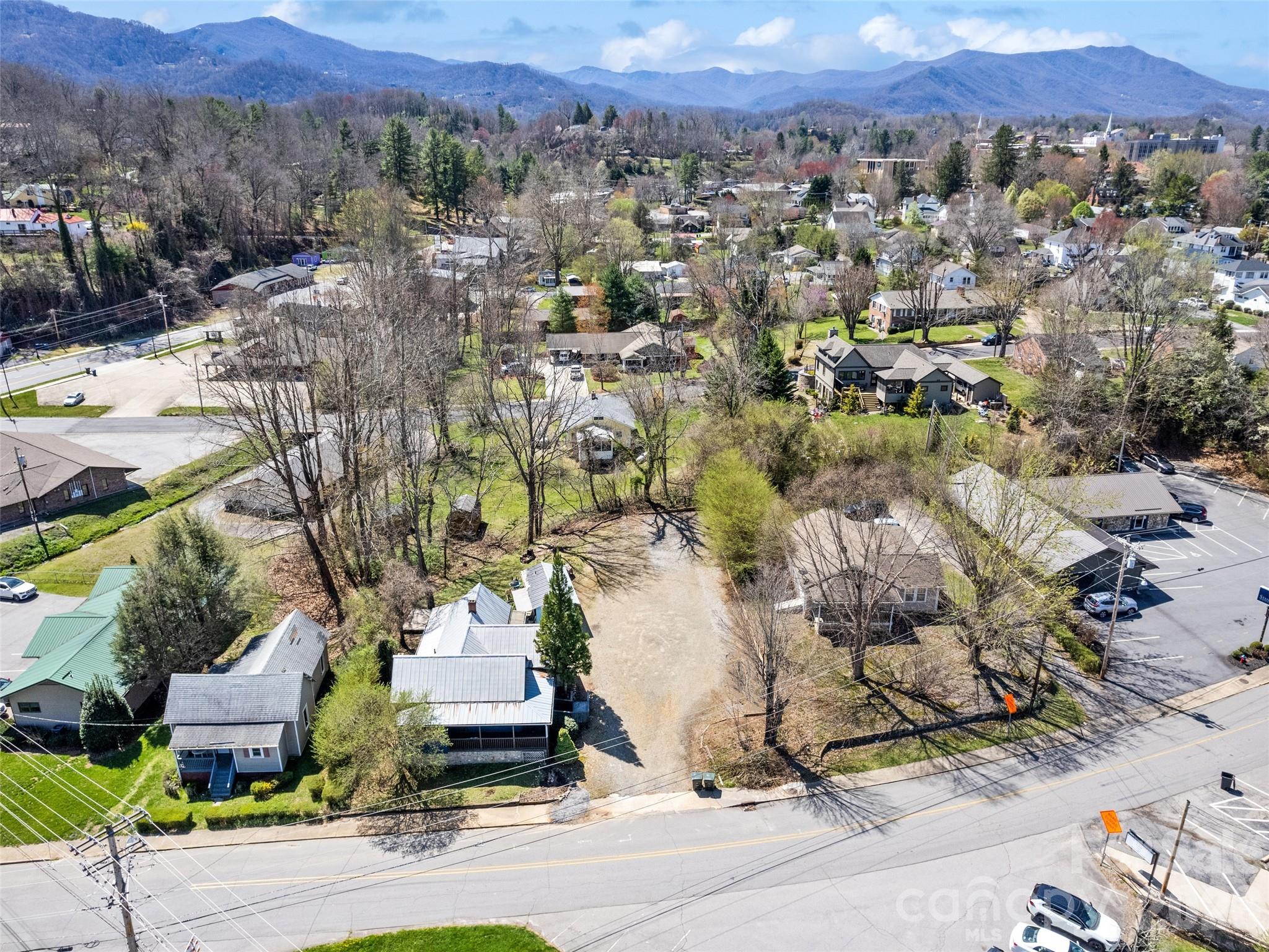442 And 440 Walnut Street Property Photo 1