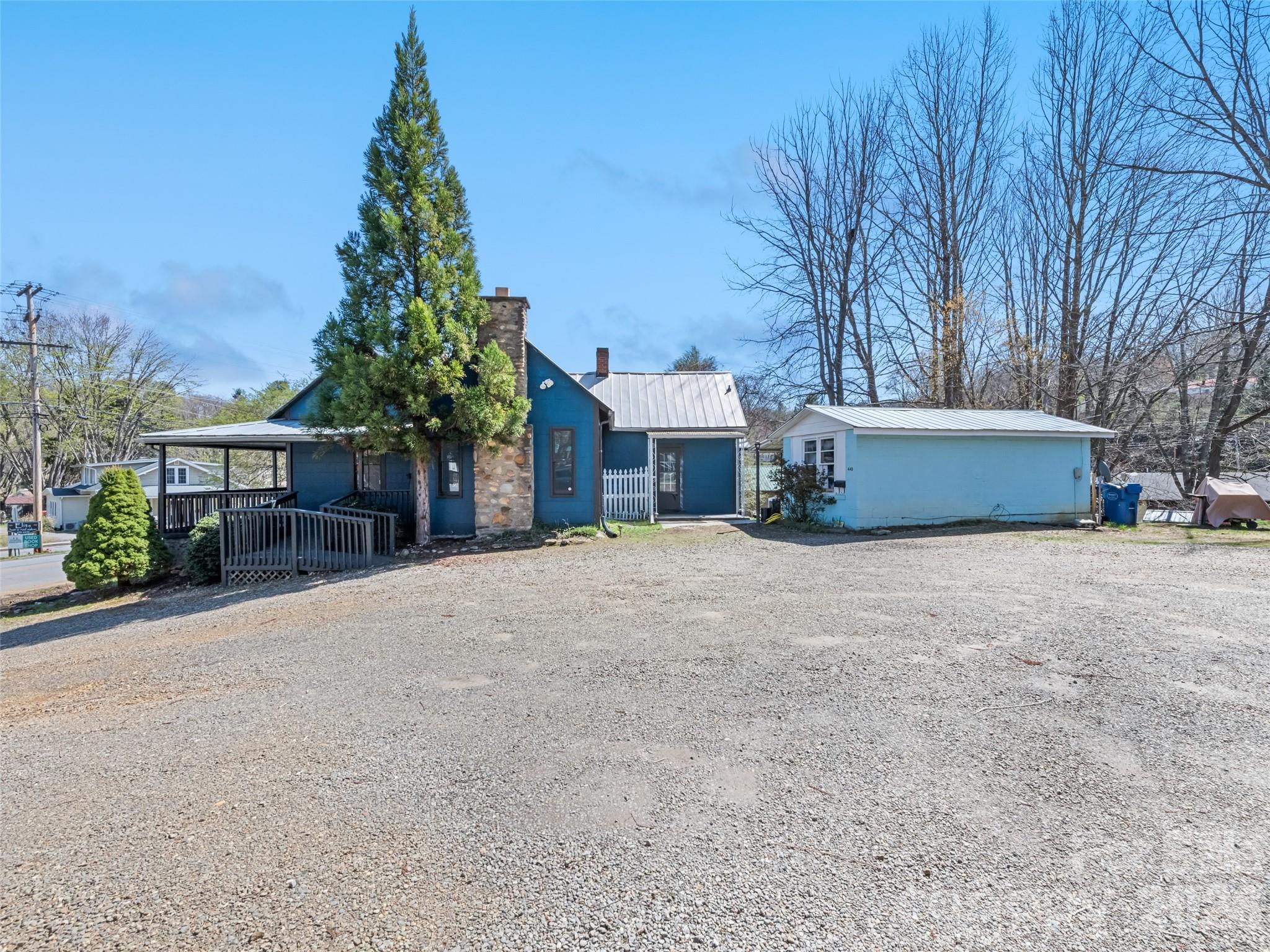 442 And 440 Walnut Street Property Photo 12