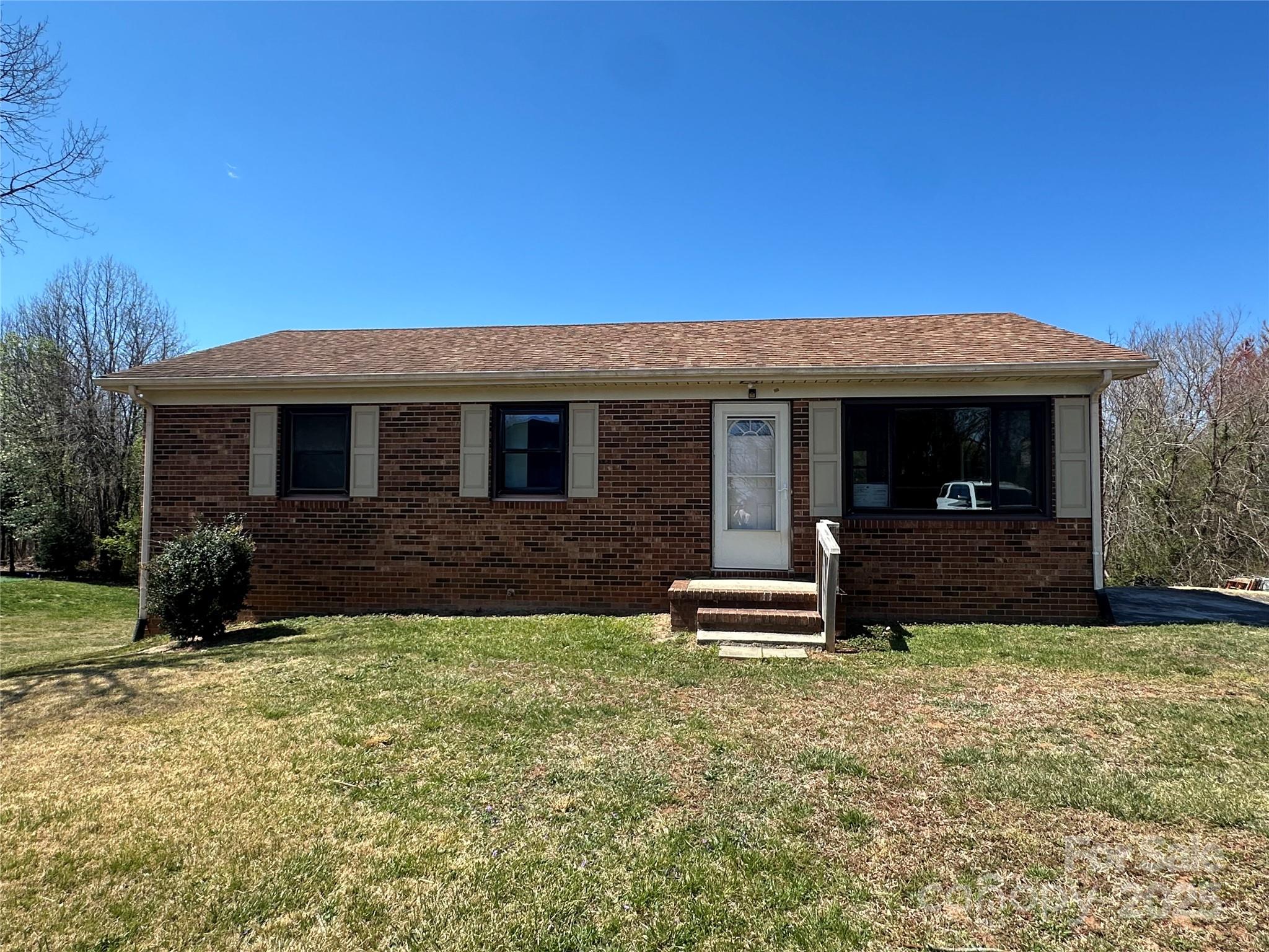 156 Shamrock Avenue Property Photo